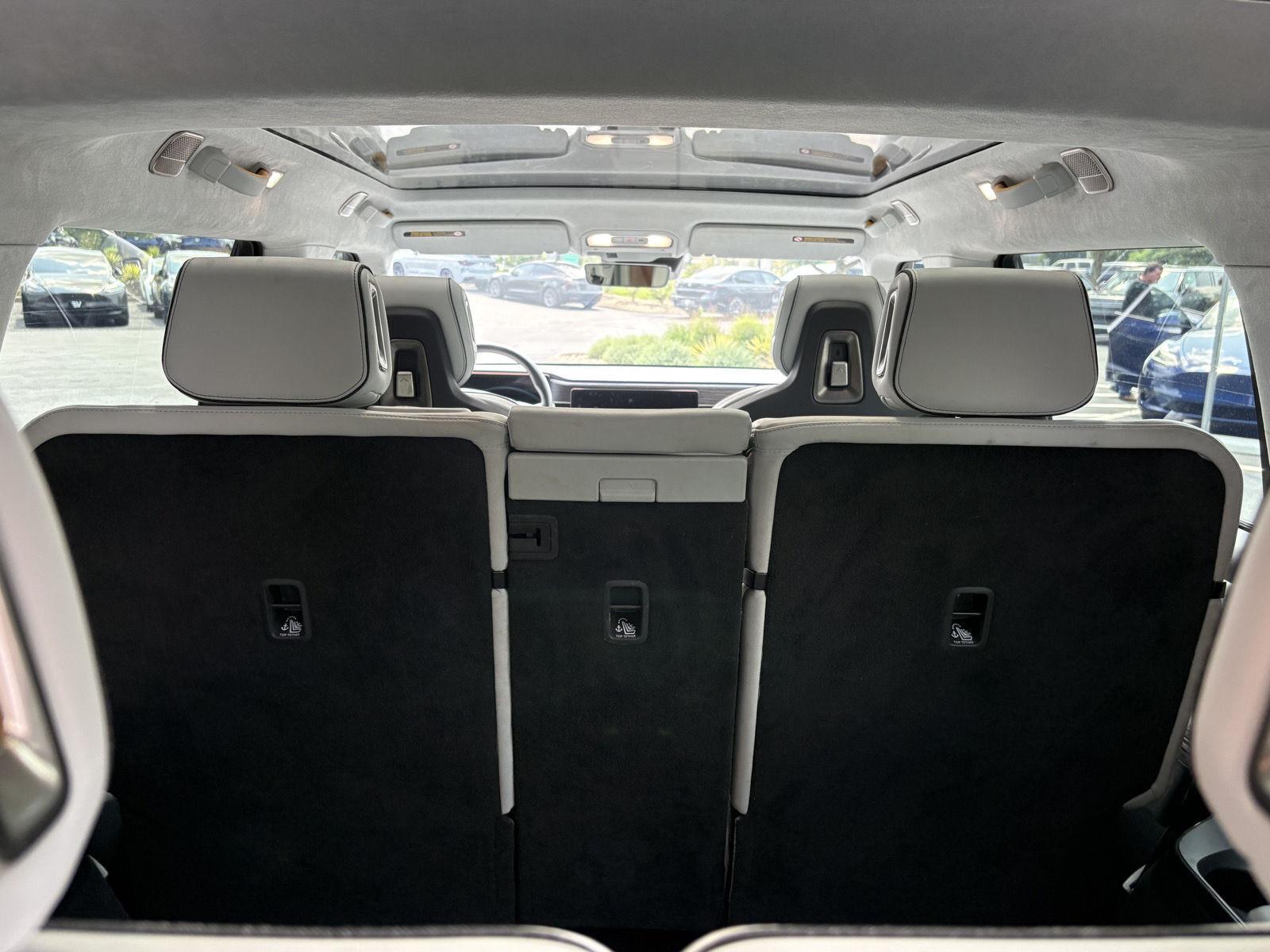 2023 Rivian R1S Adventure - Photo 11