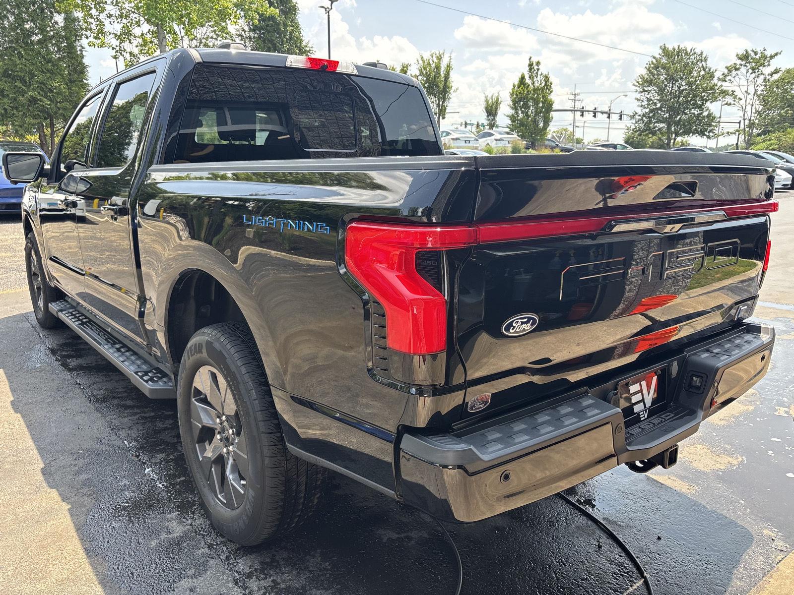 2024 Ford F-150 Lightning Lariat - Photo 7