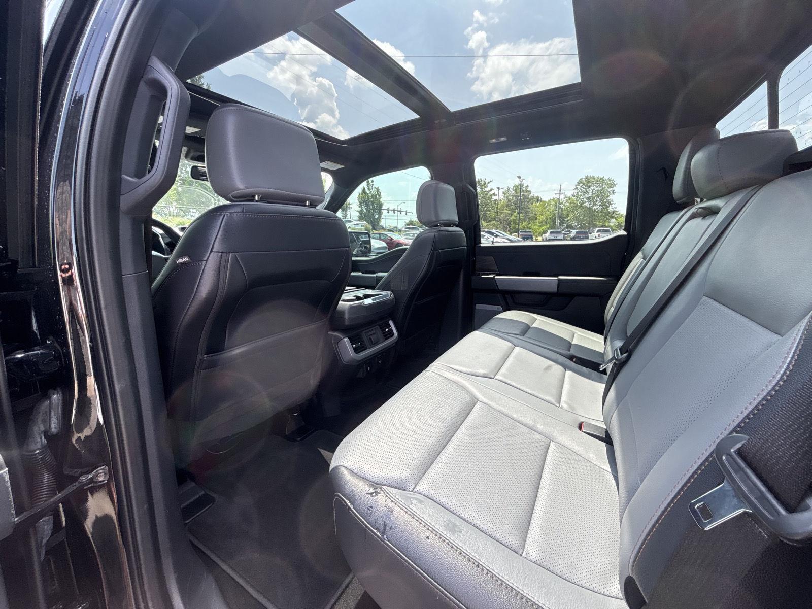 2024 Ford F-150 Lightning Lariat - Photo 23