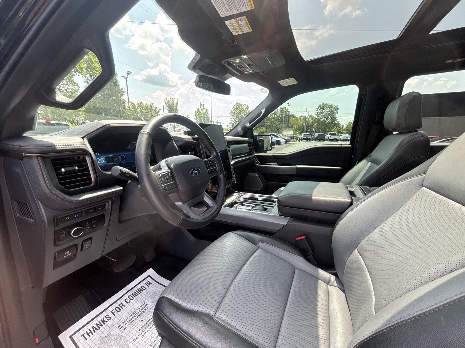 2024 Ford F-150 Lightning Lariat - Photo 26
