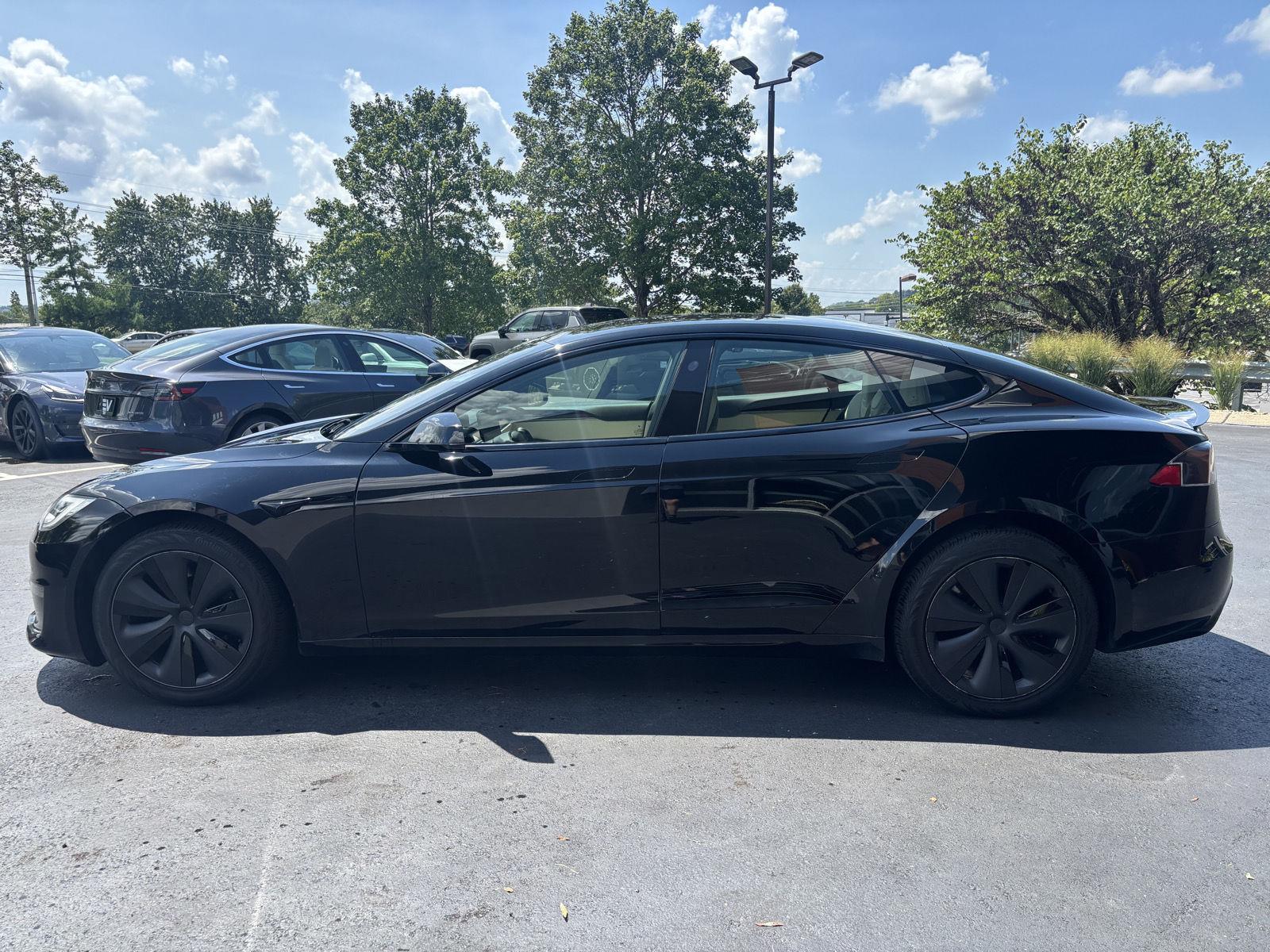 2021 Tesla Model S Plaid - Photo 6