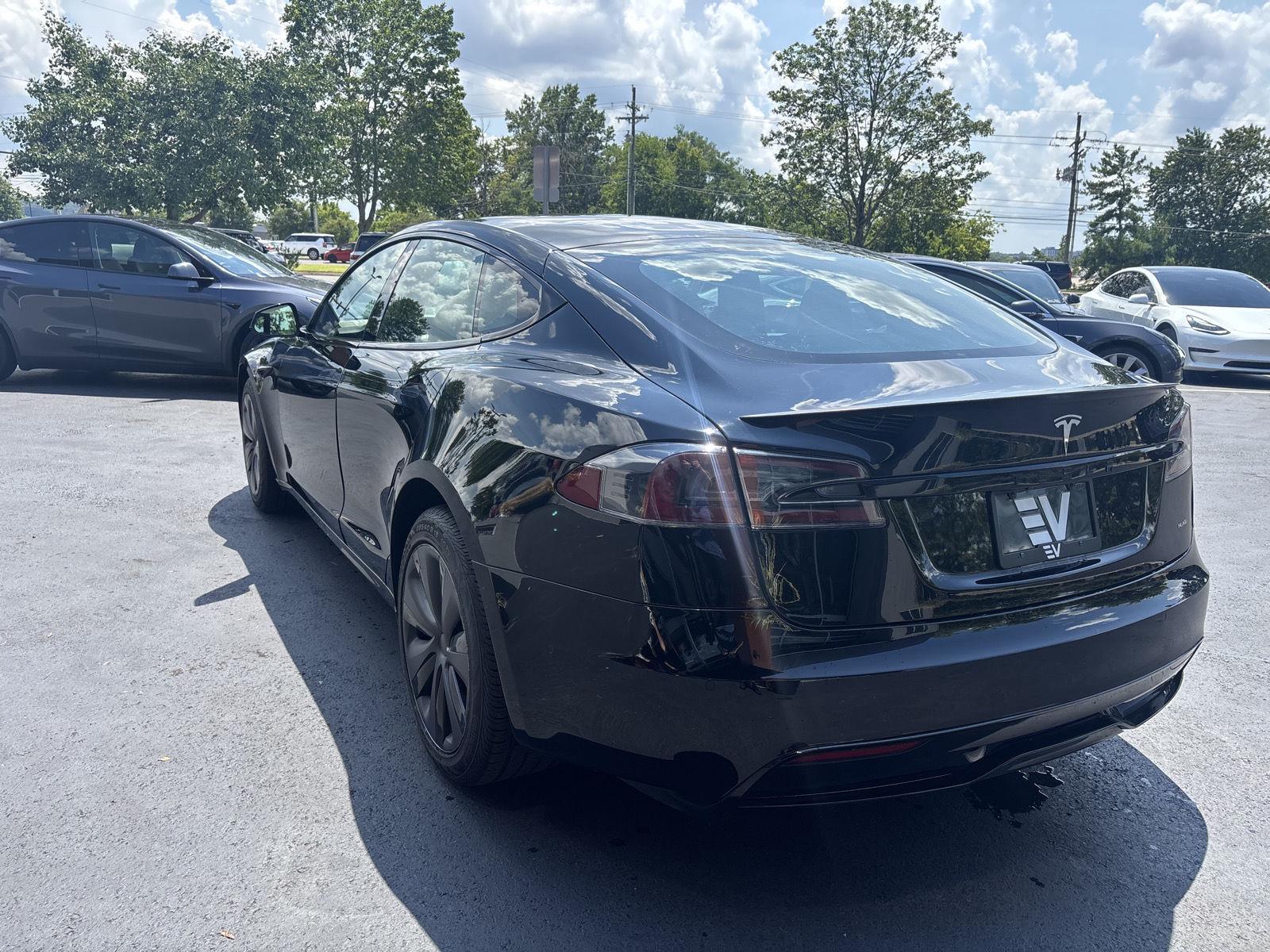 2021 Tesla Model S Plaid - Photo 7