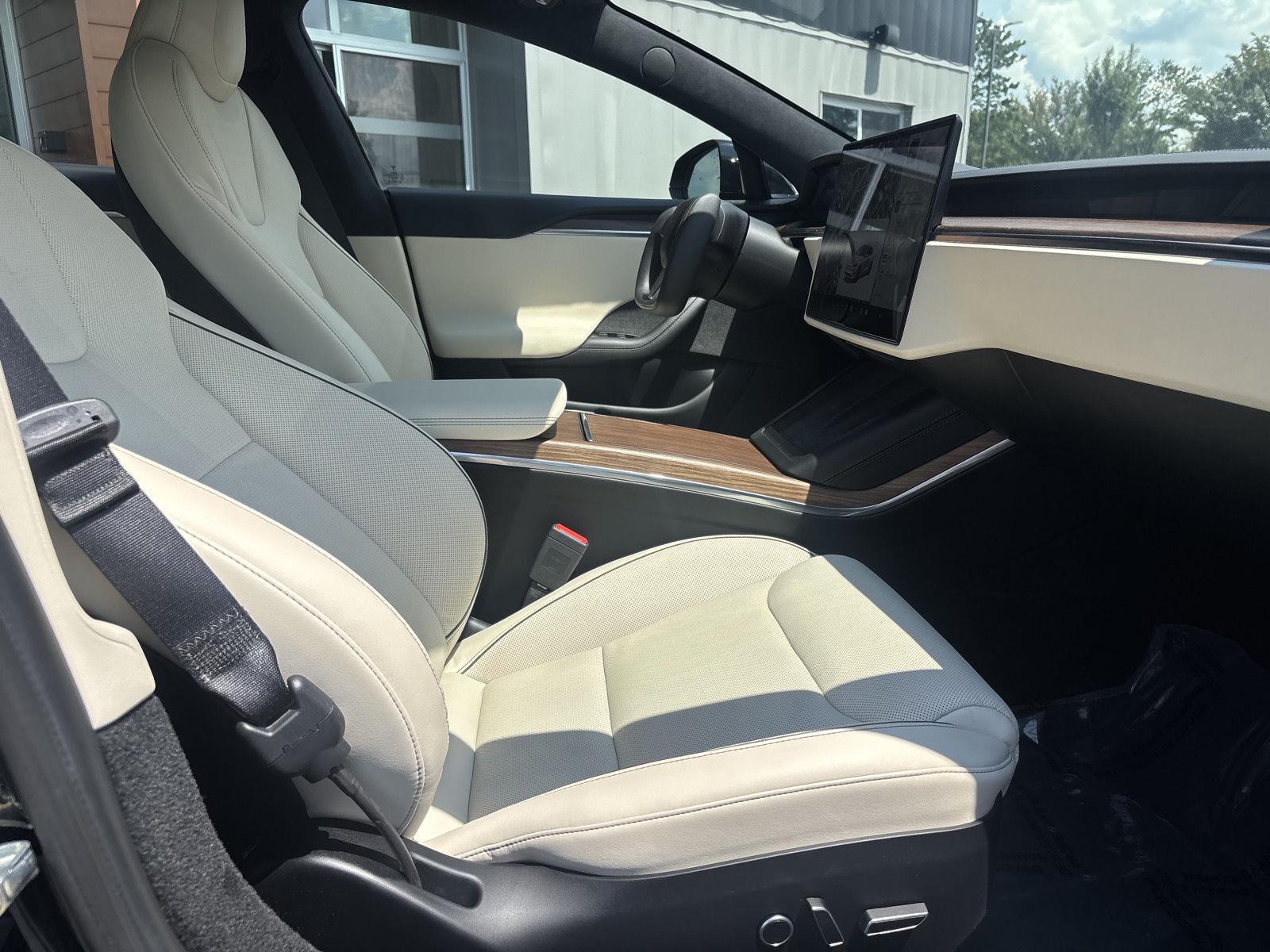 2021 Tesla Model S Plaid - Photo 16