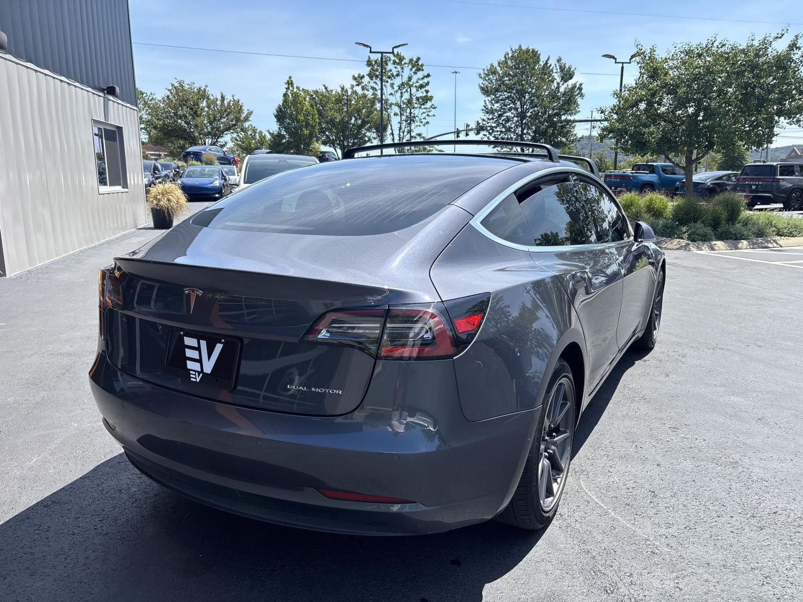 2018 Tesla Model 3 Long Range Dual Motor - Photo 9