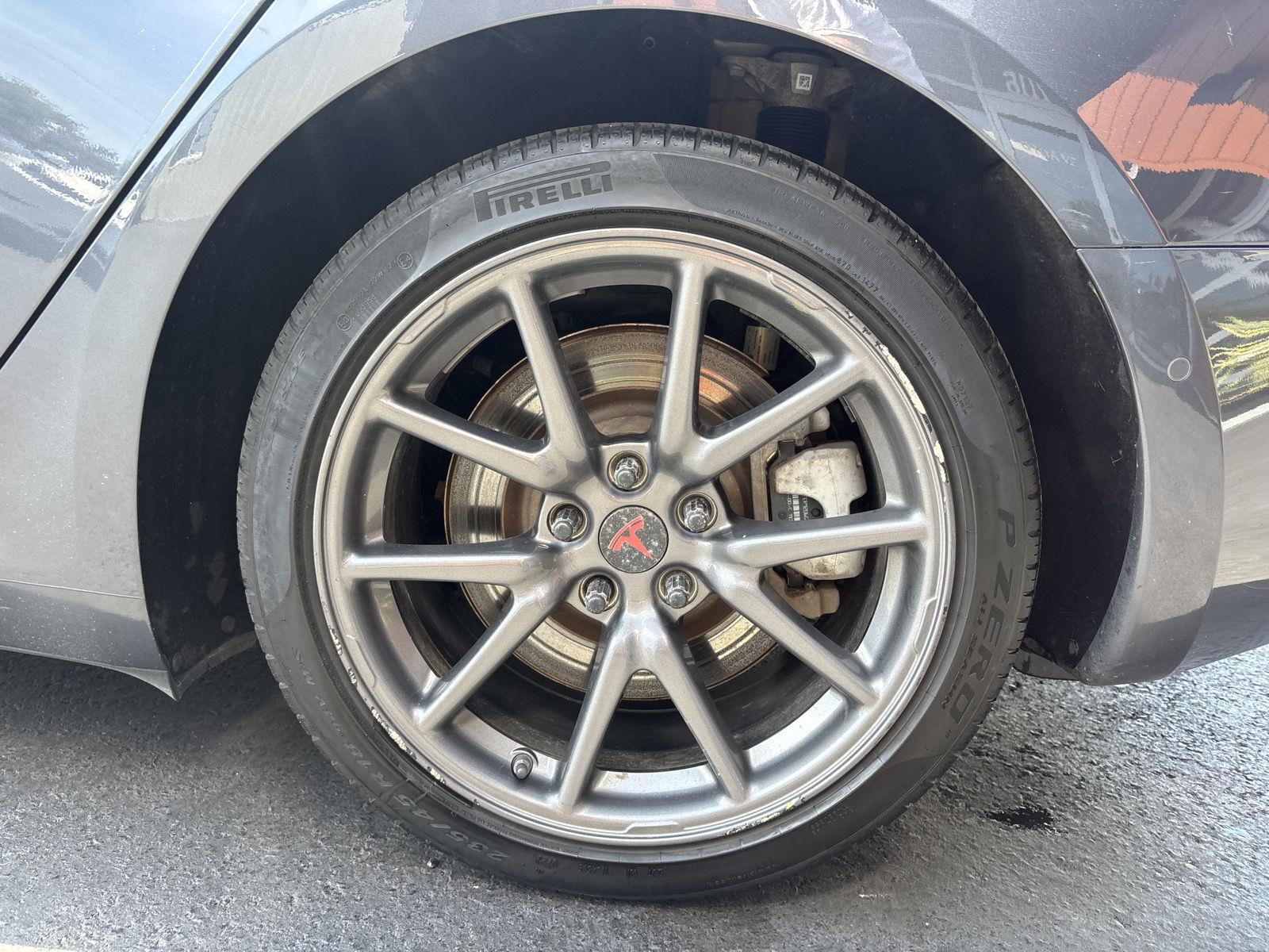 2018 Tesla Model 3 Long Range Dual Motor - Photo 11
