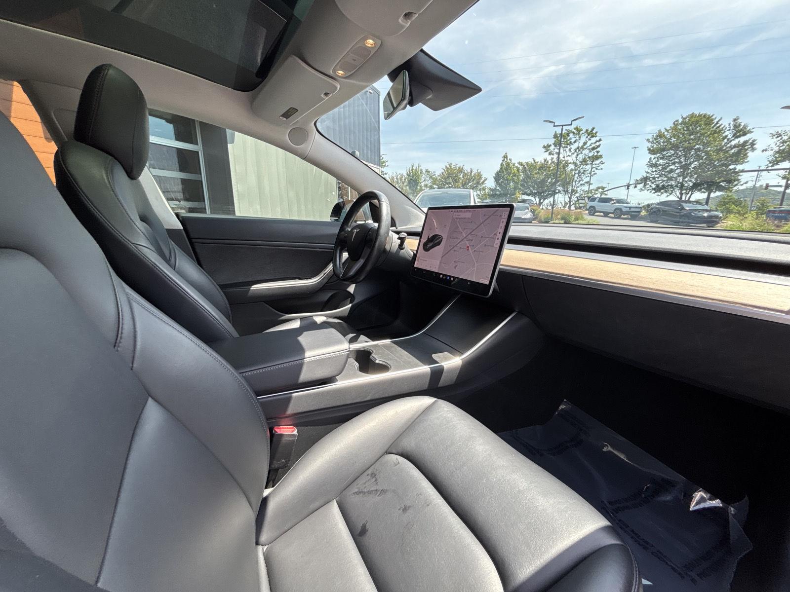 2018 Tesla Model 3 Long Range Dual Motor - Photo 17