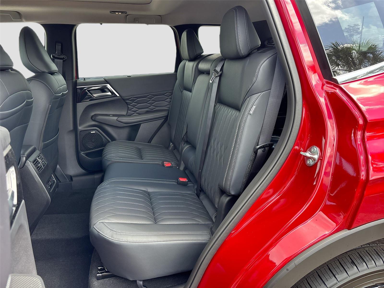 2026 Mitsubishi Outlander SEL