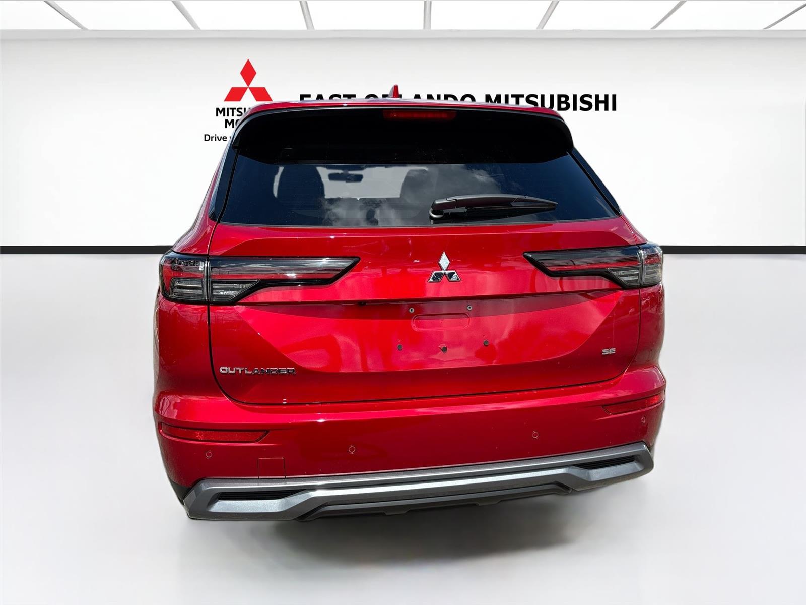 2026 Mitsubishi Outlander SE