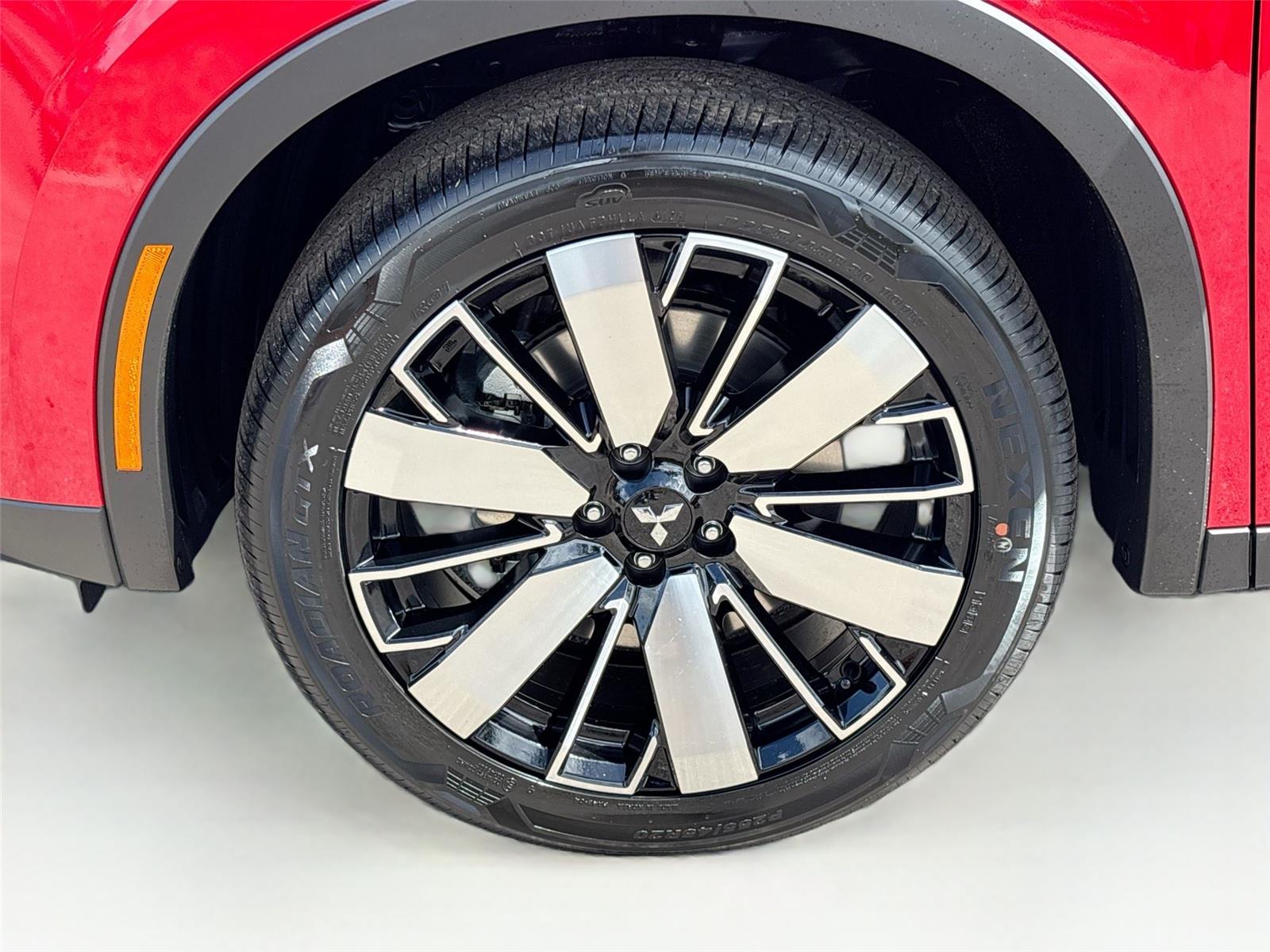 2026 Mitsubishi Outlander SE