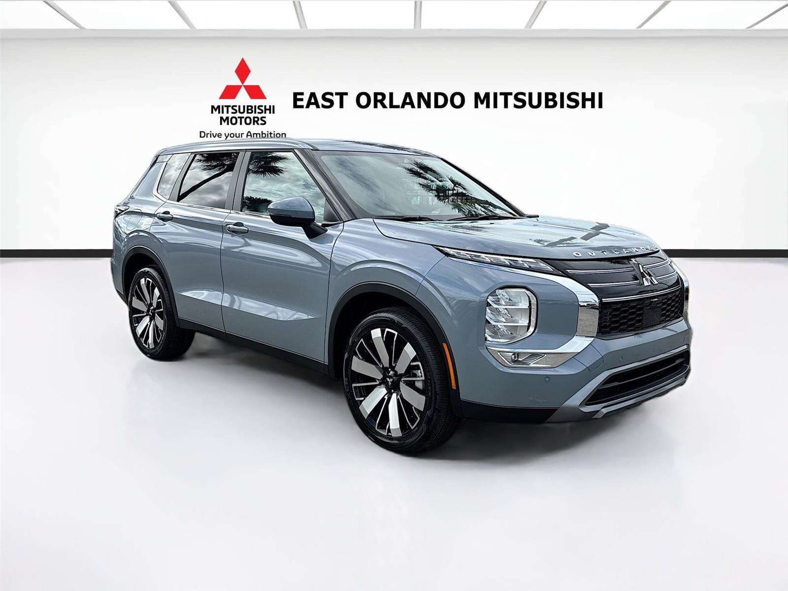 2026 Mitsubishi Outlander SE