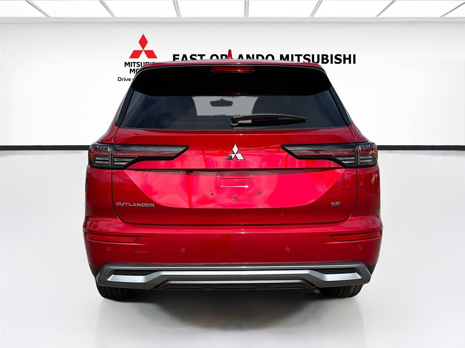 2026 Mitsubishi Outlander SE
