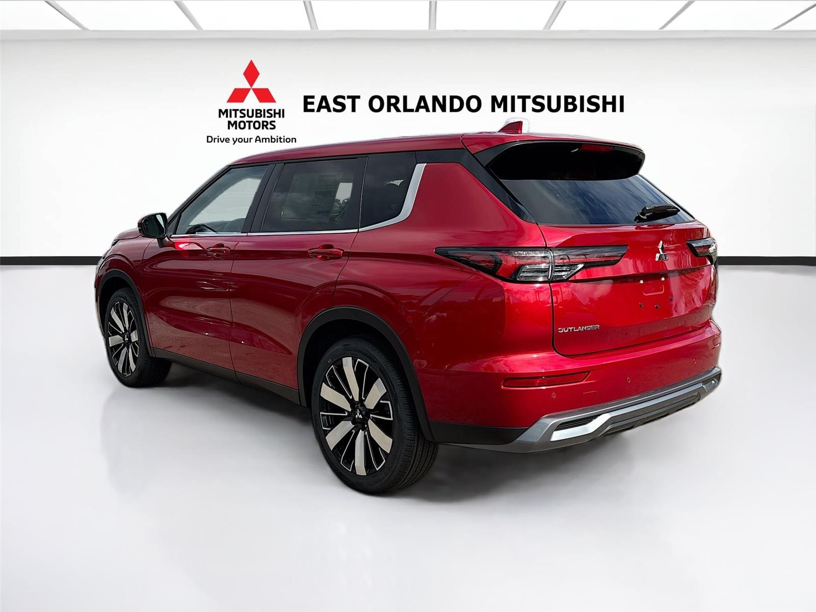 2026 Mitsubishi Outlander SE