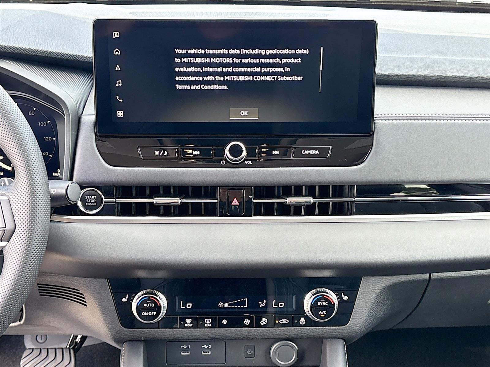 2026 Mitsubishi Outlander SE