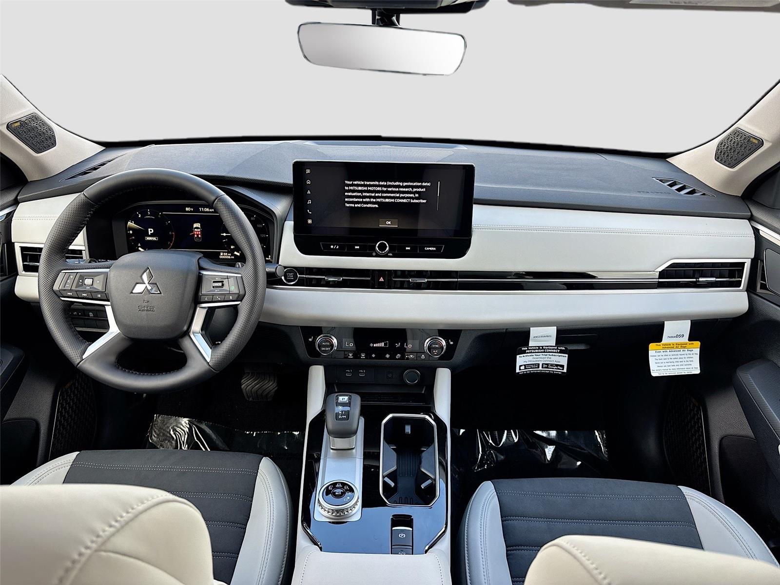2026 Mitsubishi Outlander SE