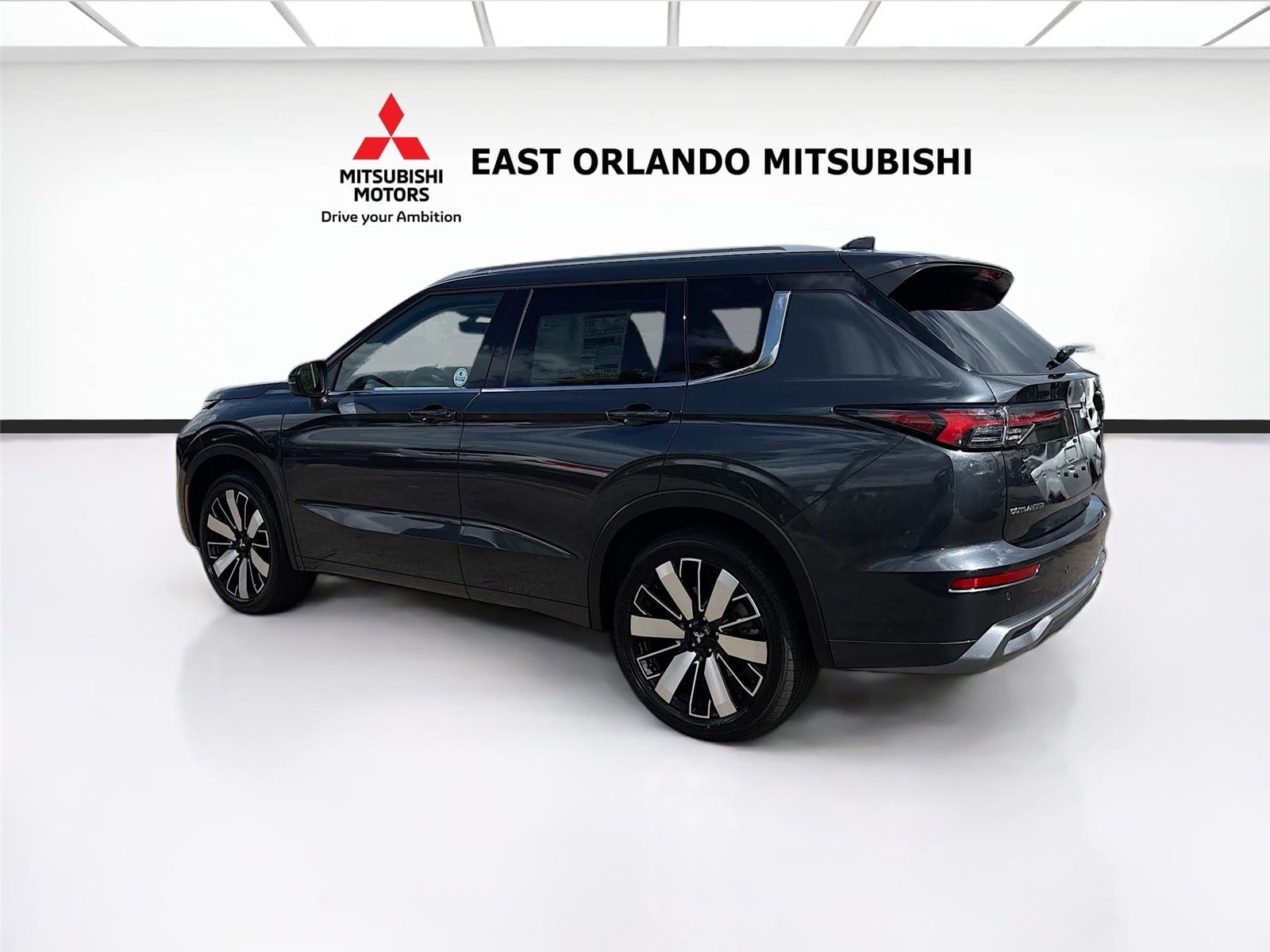 2026 Mitsubishi Outlander SEL