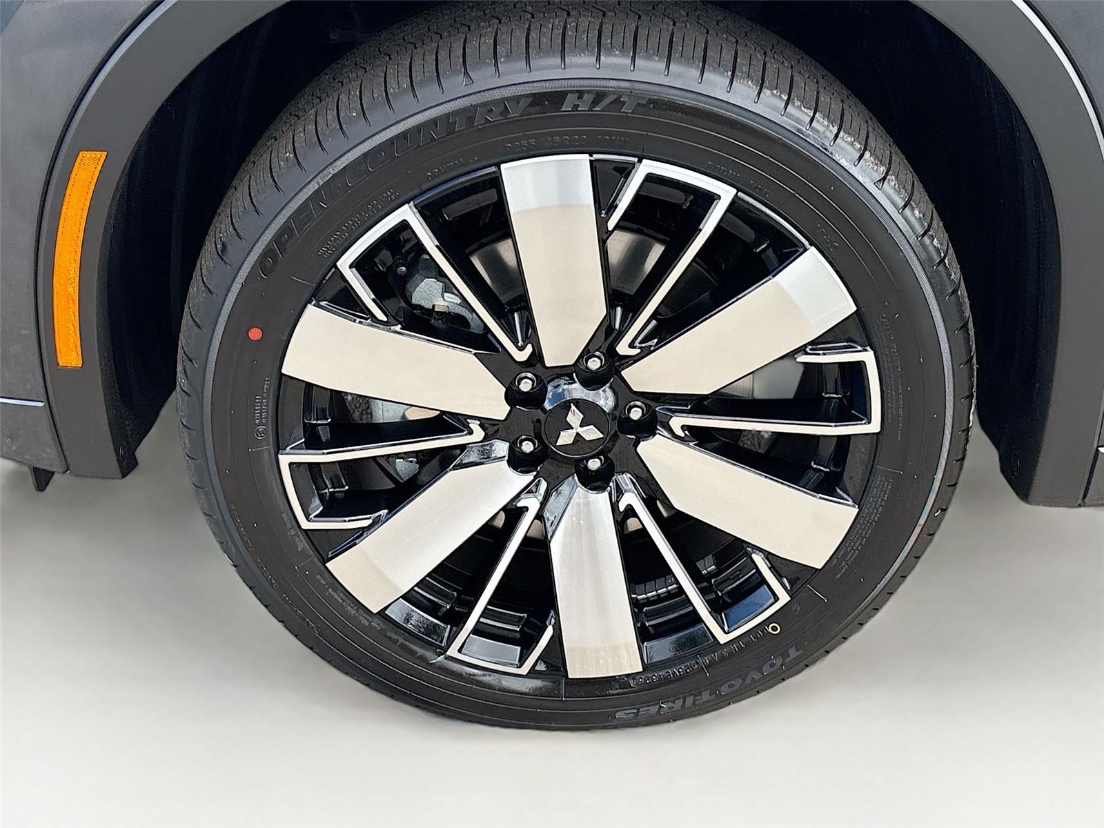 2026 Mitsubishi Outlander SEL