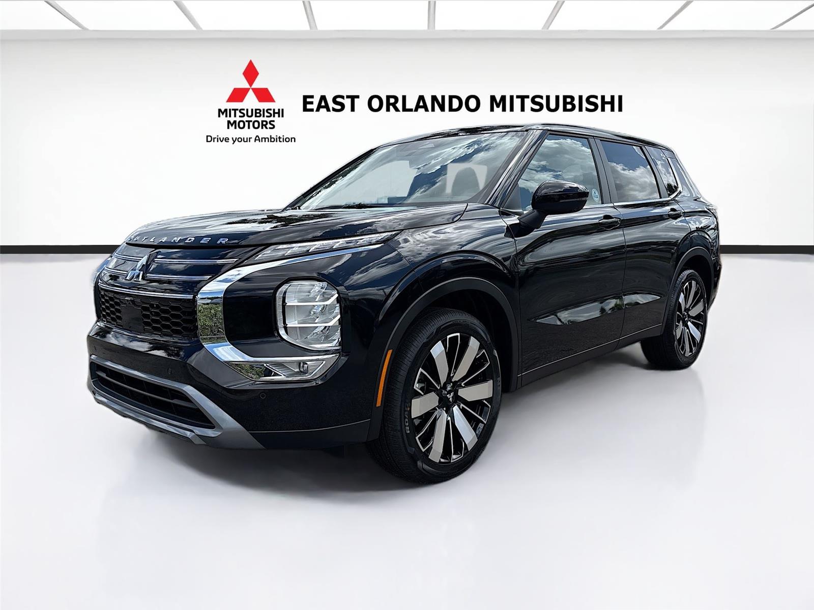 2026 Mitsubishi Outlander SE