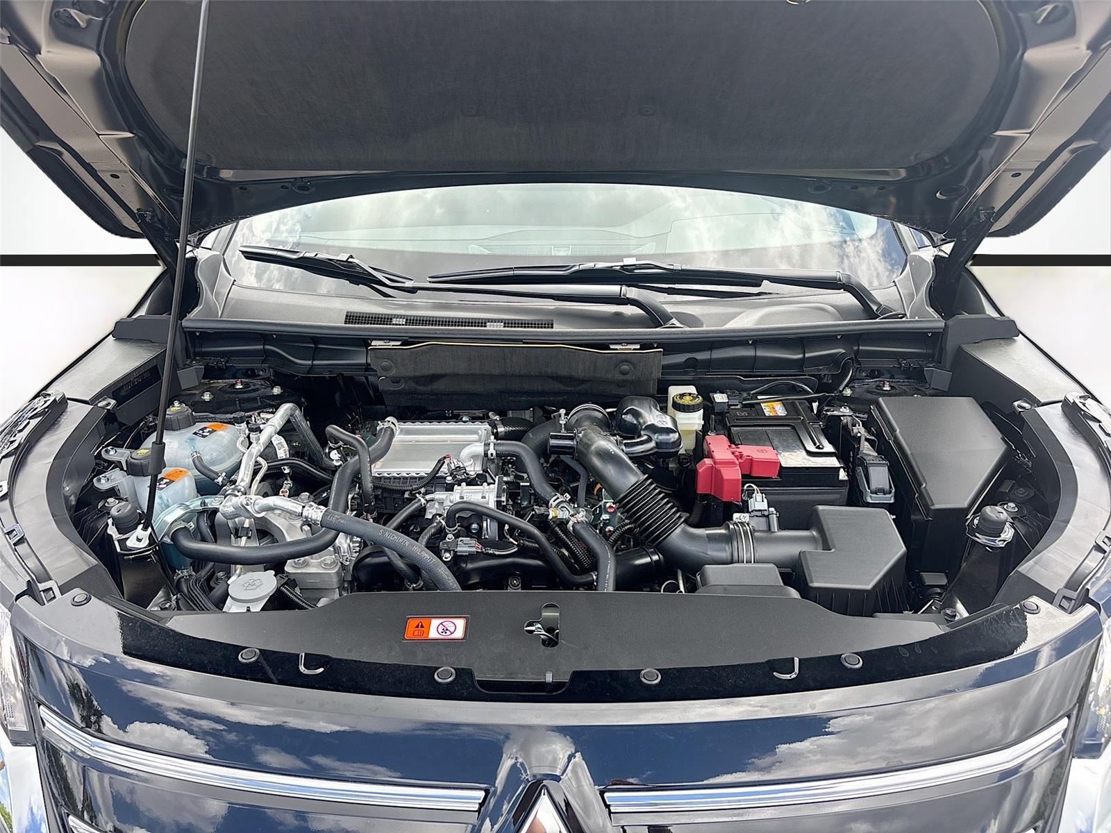 2026 Mitsubishi Outlander SE