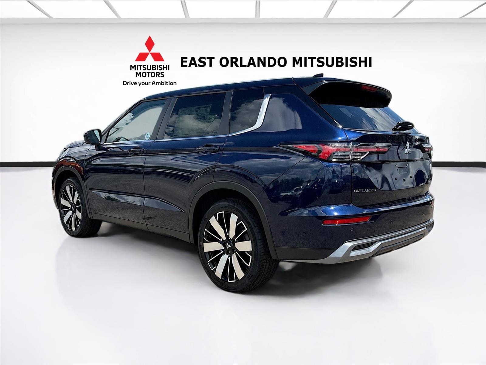 2026 Mitsubishi Outlander SE