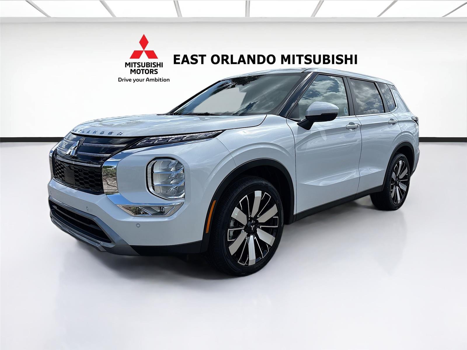 2026 Mitsubishi Outlander SE