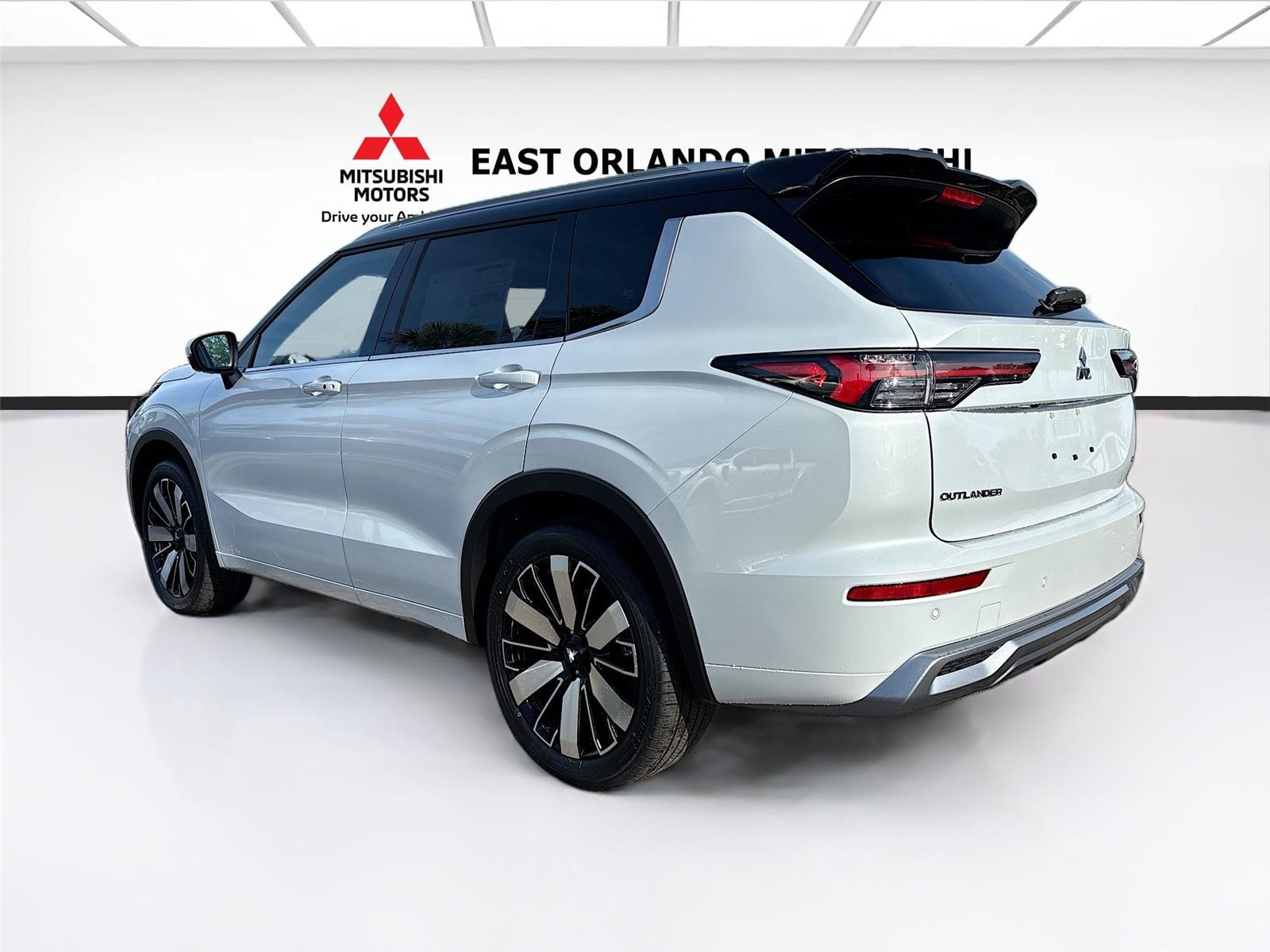 2026 Mitsubishi Outlander SEL