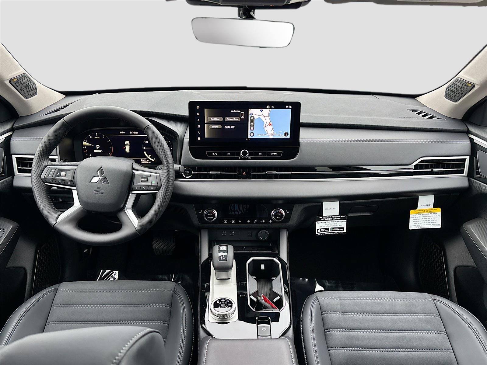 2026 Mitsubishi Outlander SE