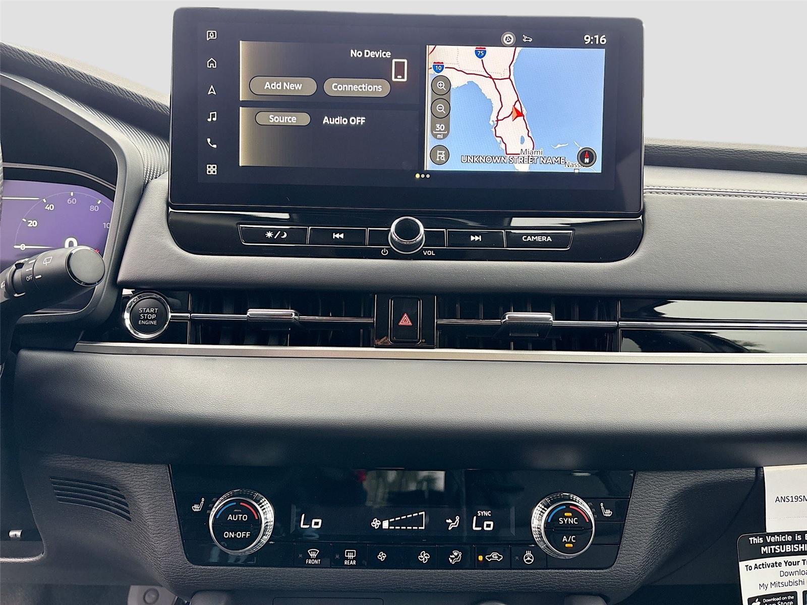 2026 Mitsubishi Outlander SE