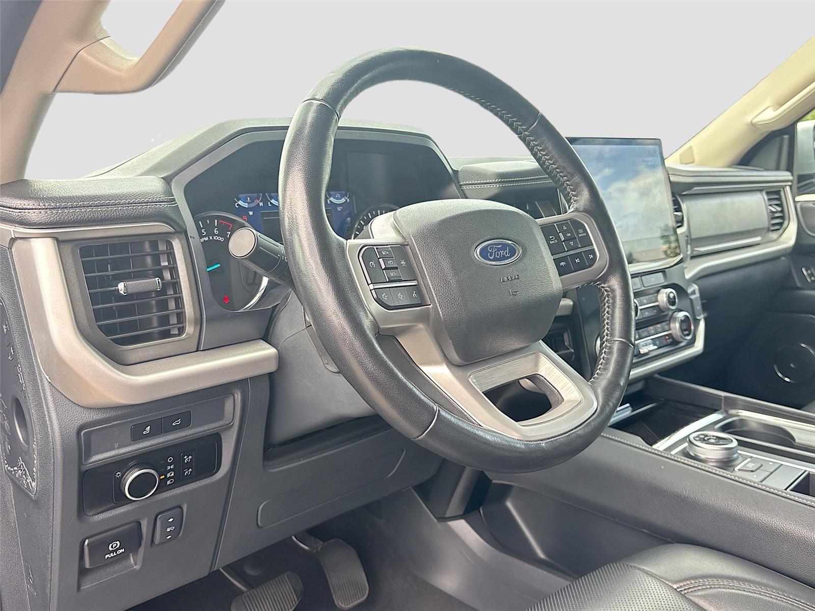 2024 Ford Expedition Max XLT