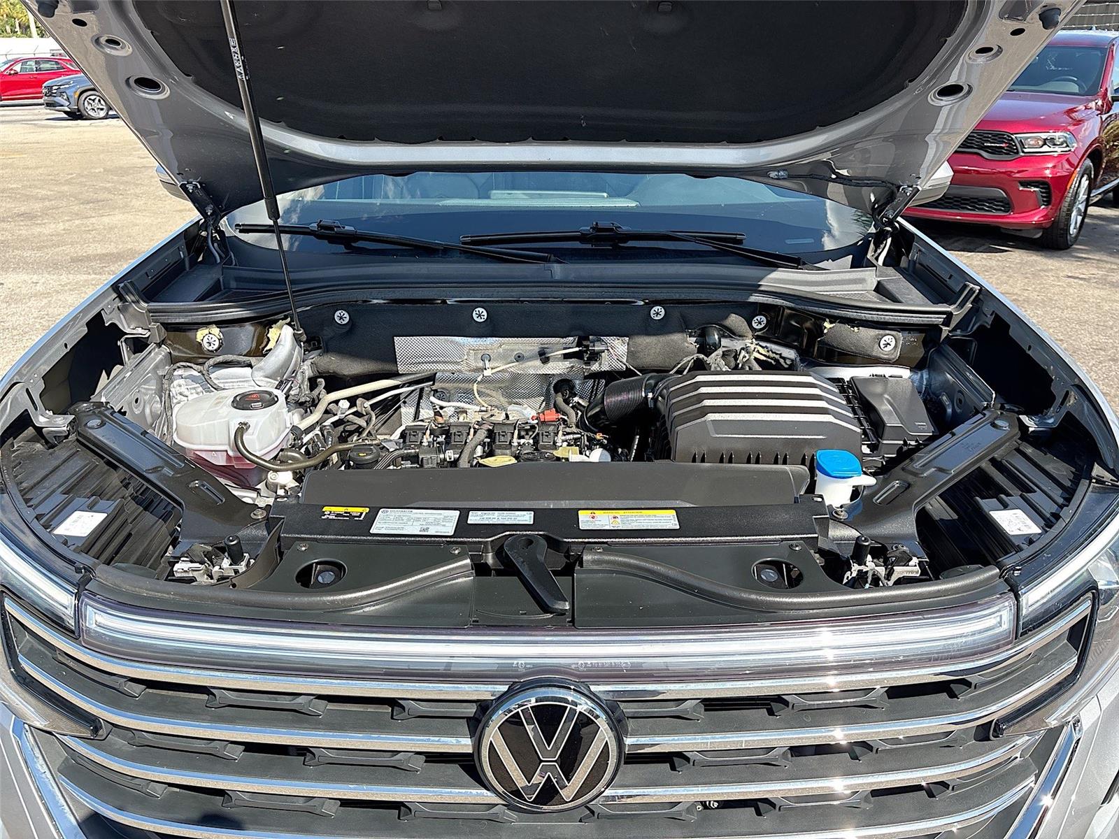 2025 Volkswagen Atlas 2.0T SE w/Technology