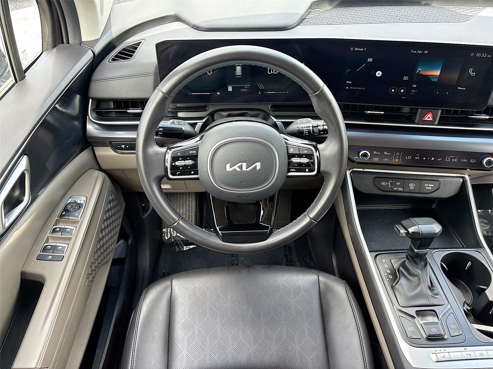 2025 Kia Carnival LXS