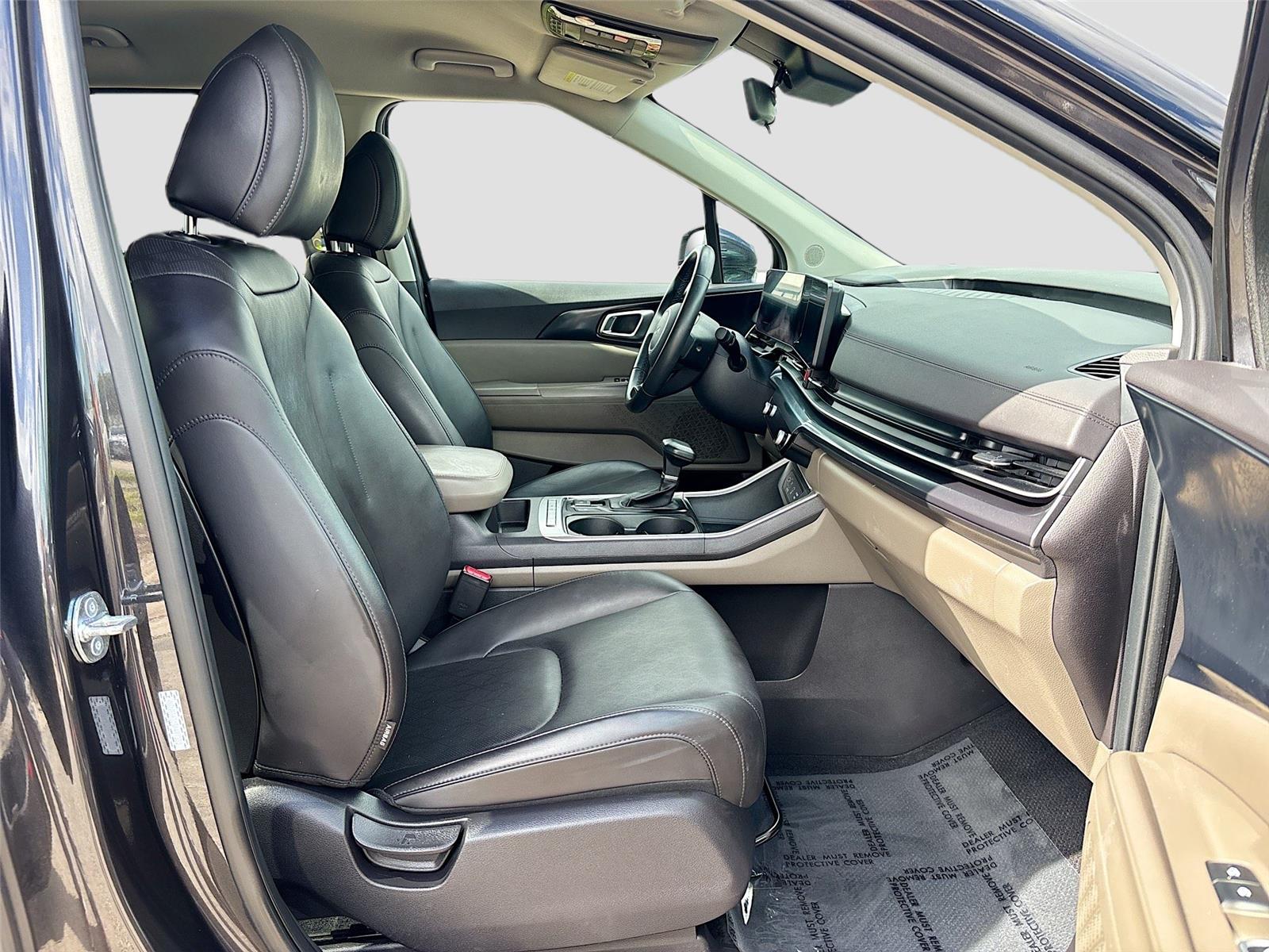 2025 Kia Carnival LXS