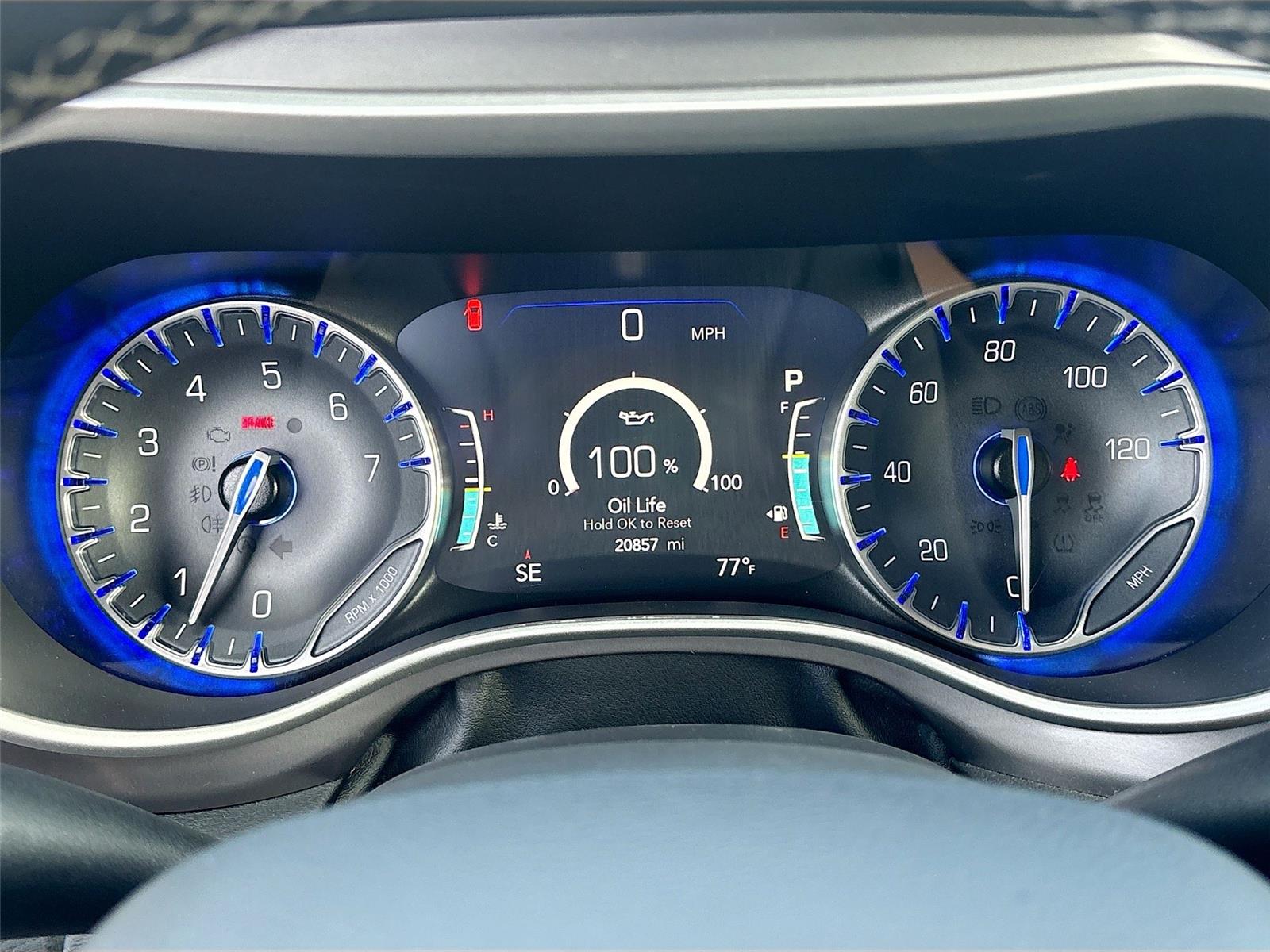2025 Chrysler Pacifica Select