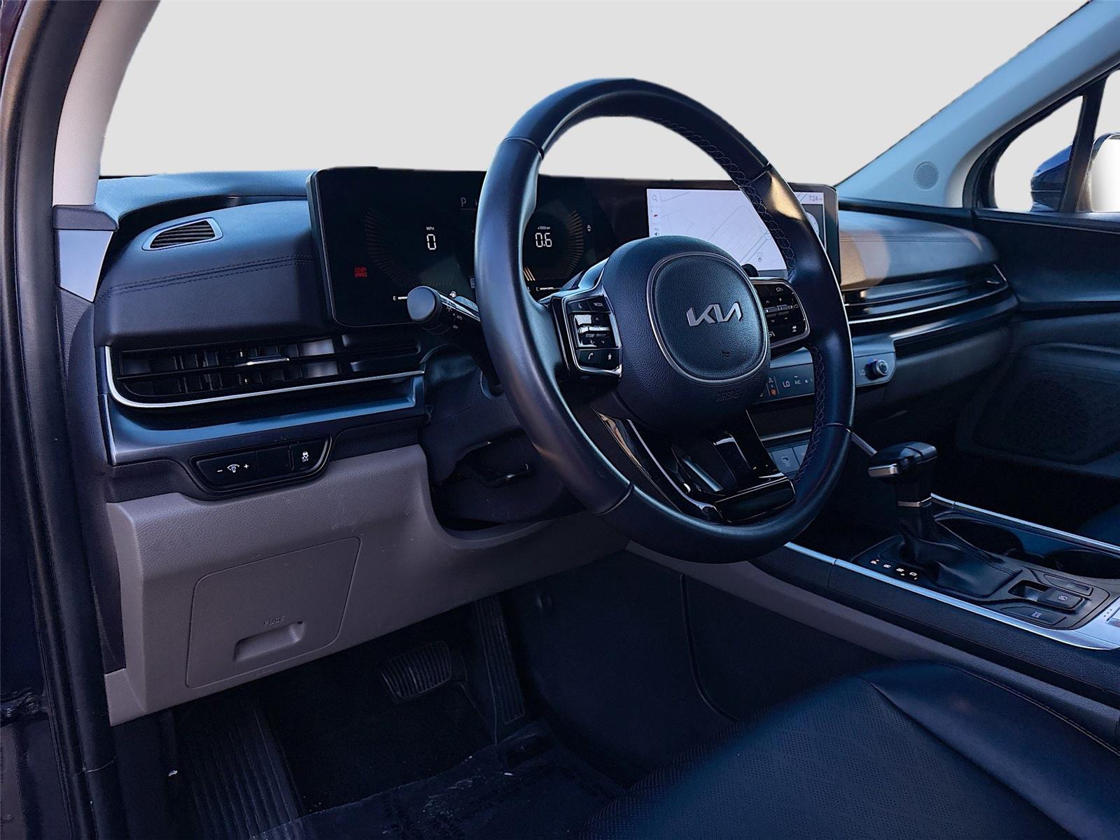 2025 Kia Carnival LXS