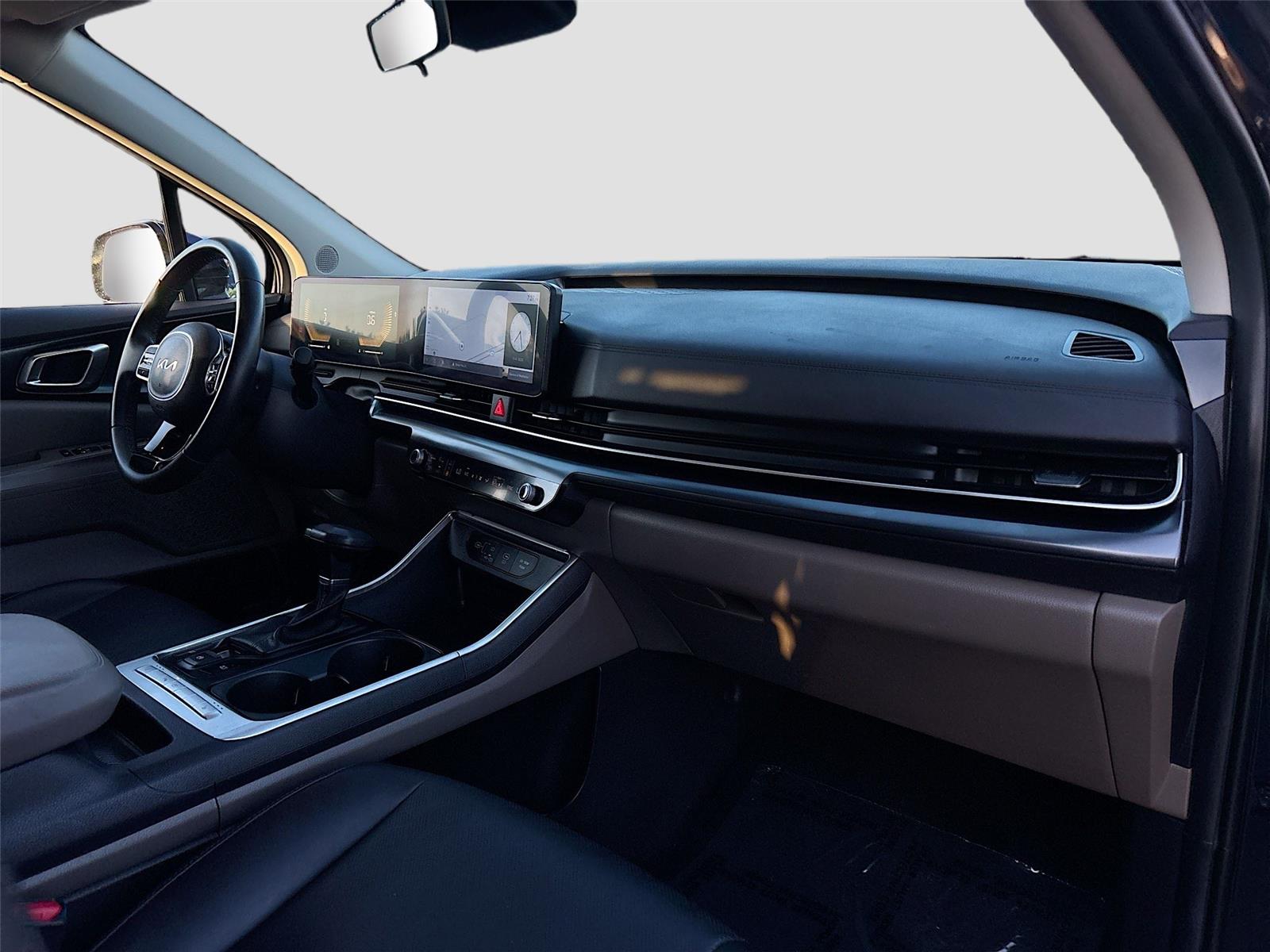 2025 Kia Carnival LXS