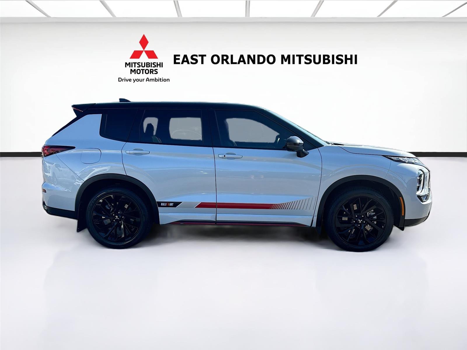 2024 Mitsubishi Outlander SE Ralliart