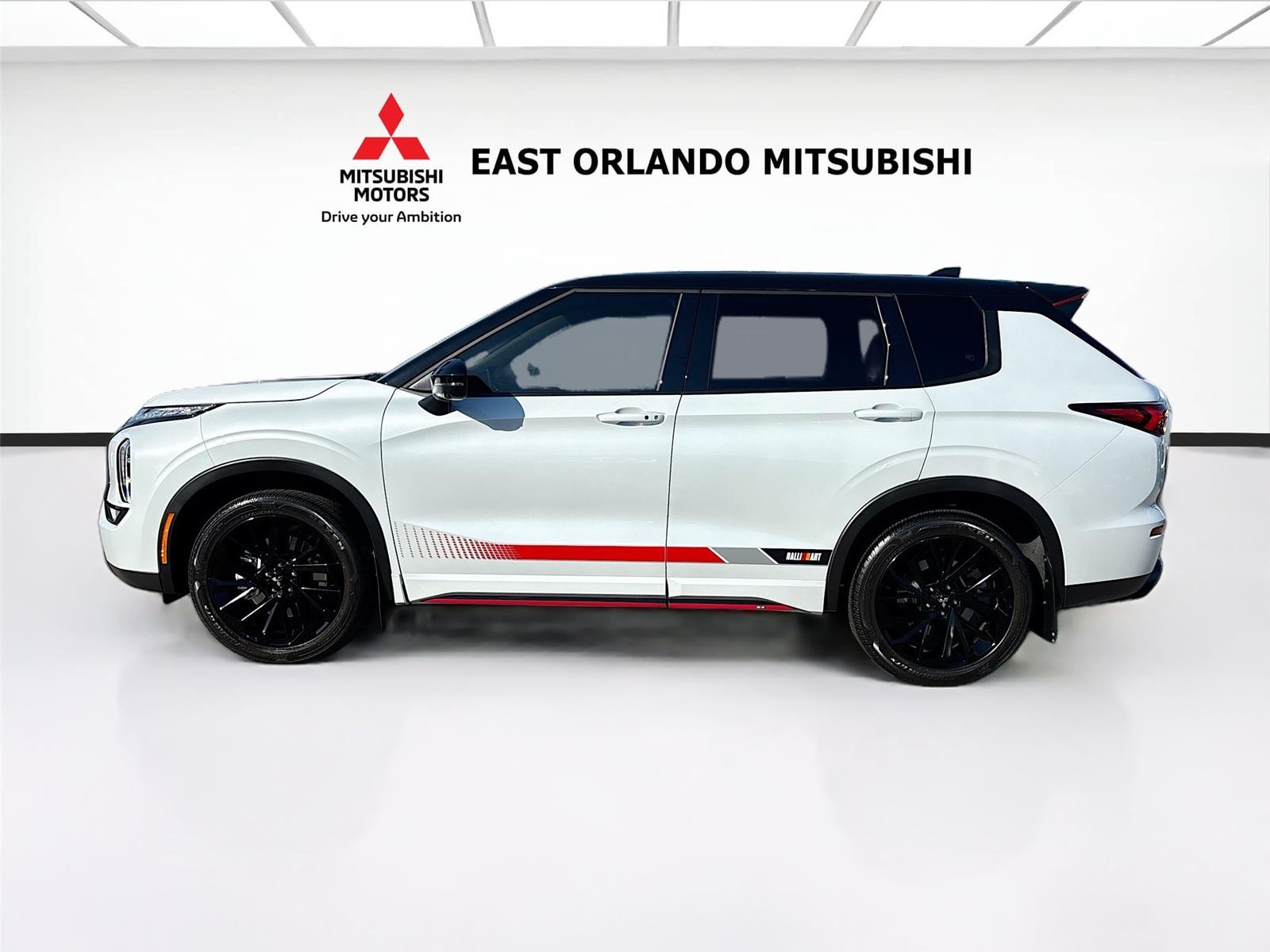 2024 Mitsubishi Outlander SE Ralliart