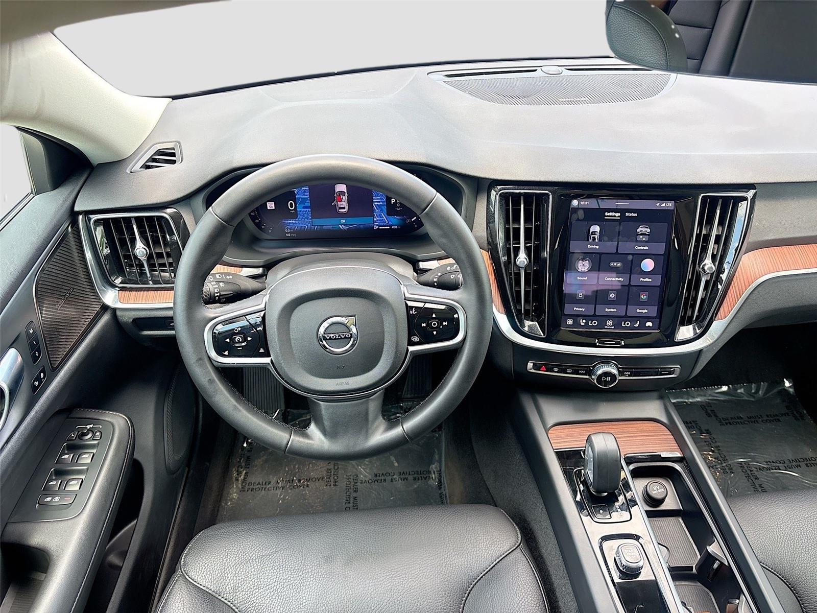 2025 Volvo V60 Cross Country Plus