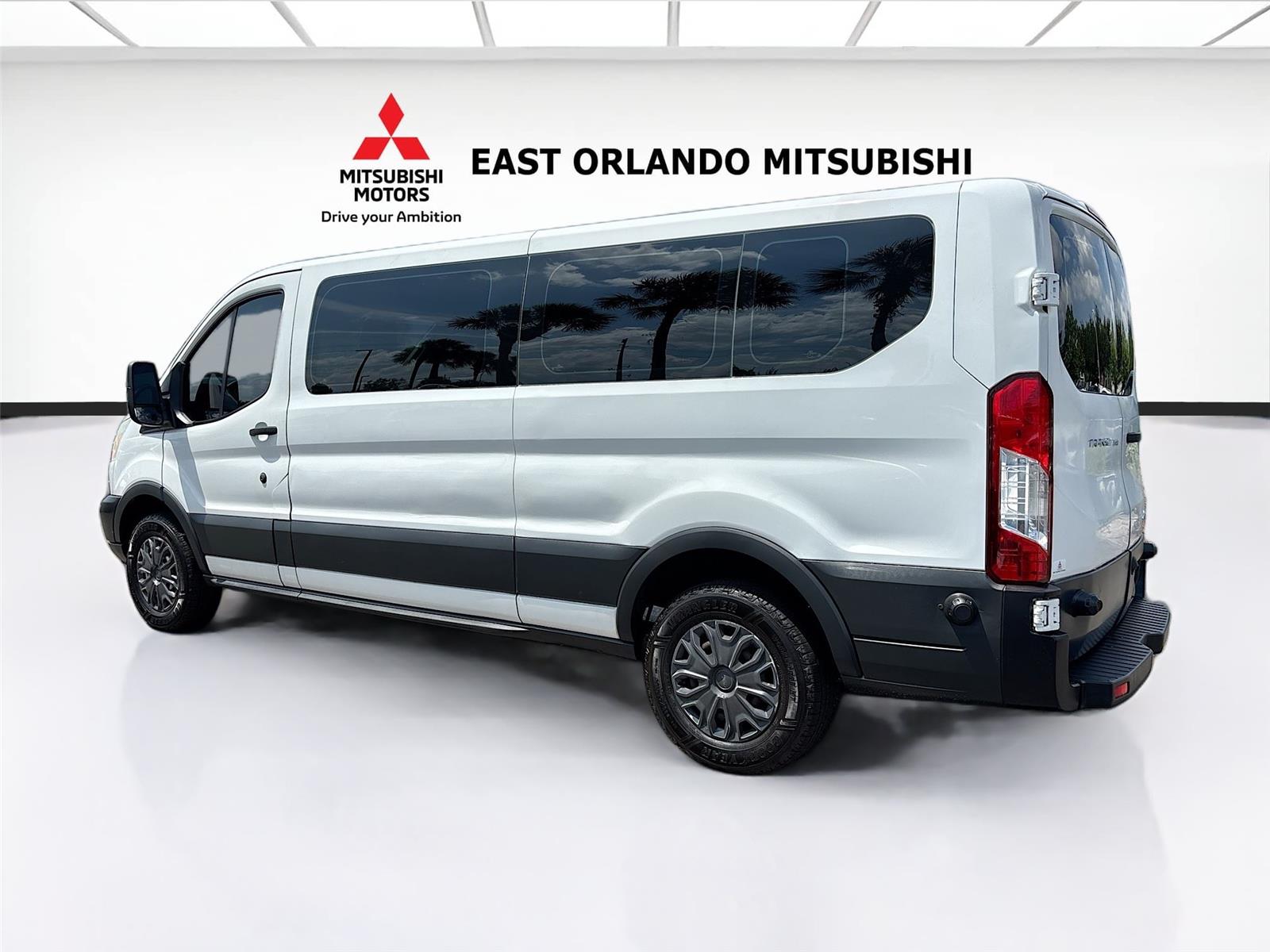 2017 Ford Transit Wagon XLT