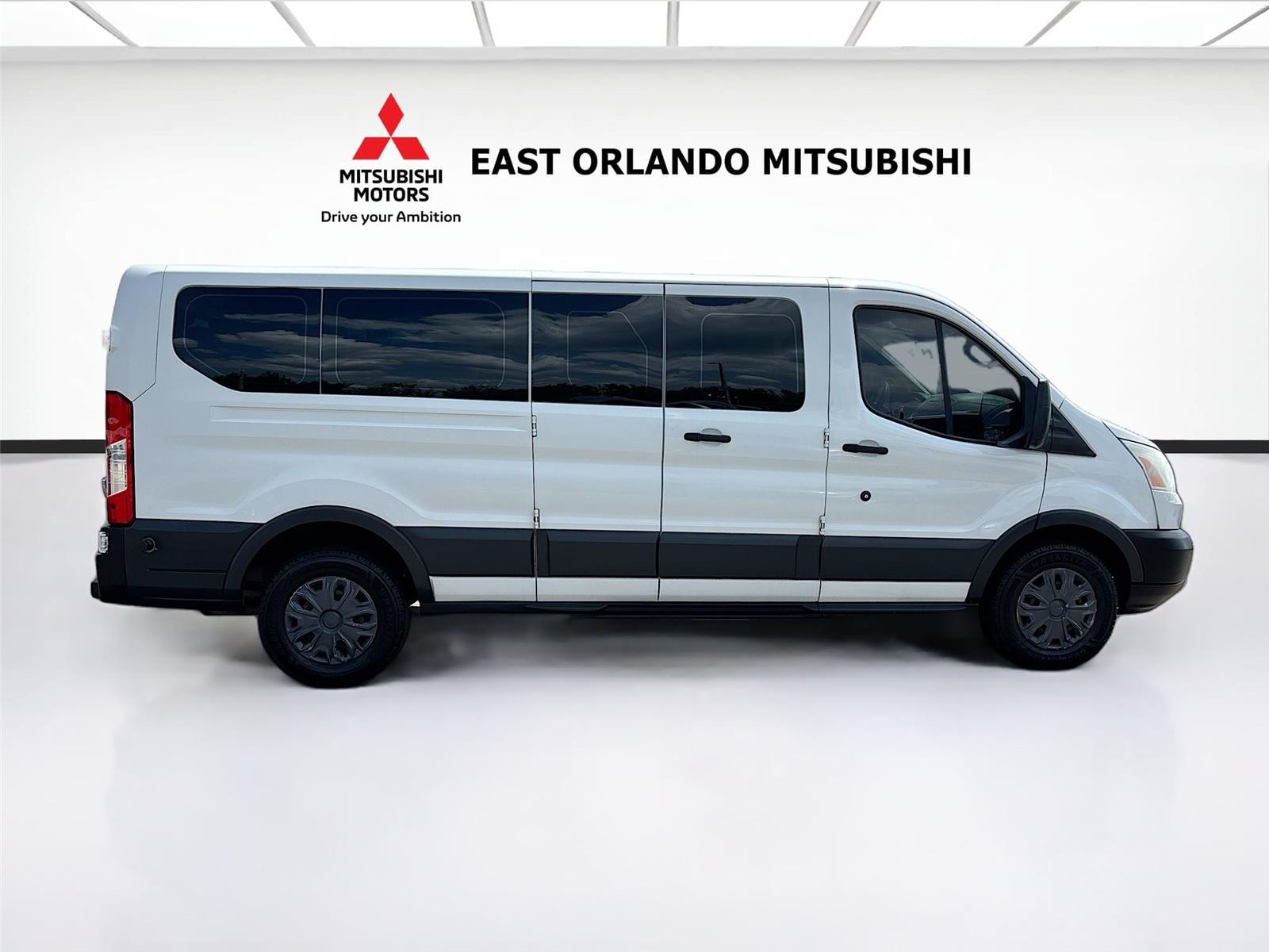 2017 Ford Transit Wagon XLT