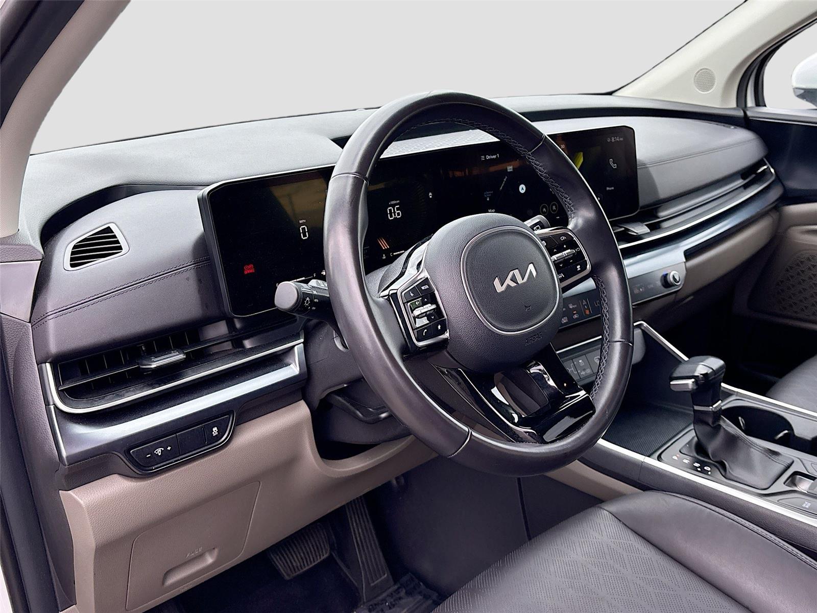 2025 Kia Carnival LXS