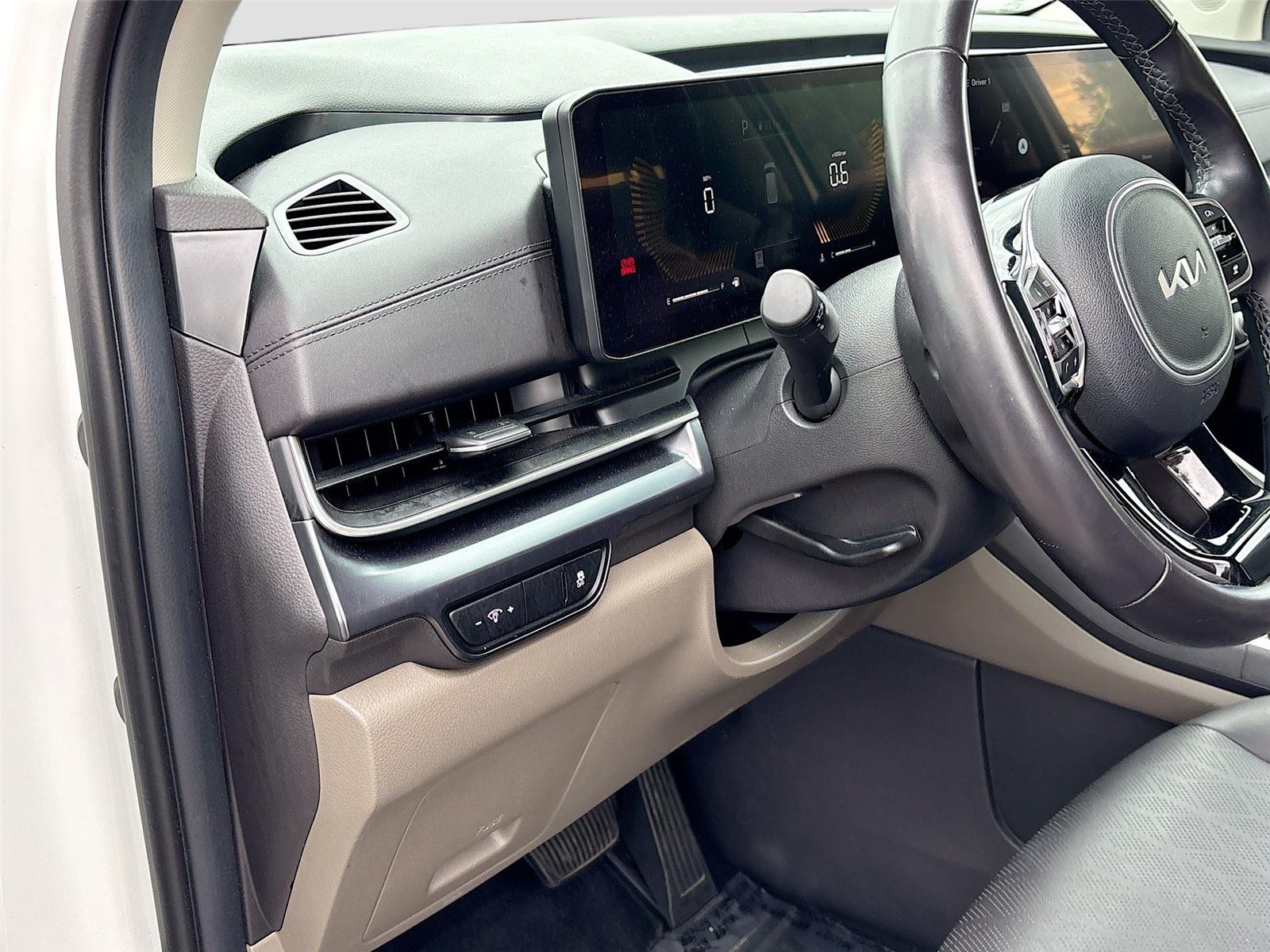 2025 Kia Carnival LXS