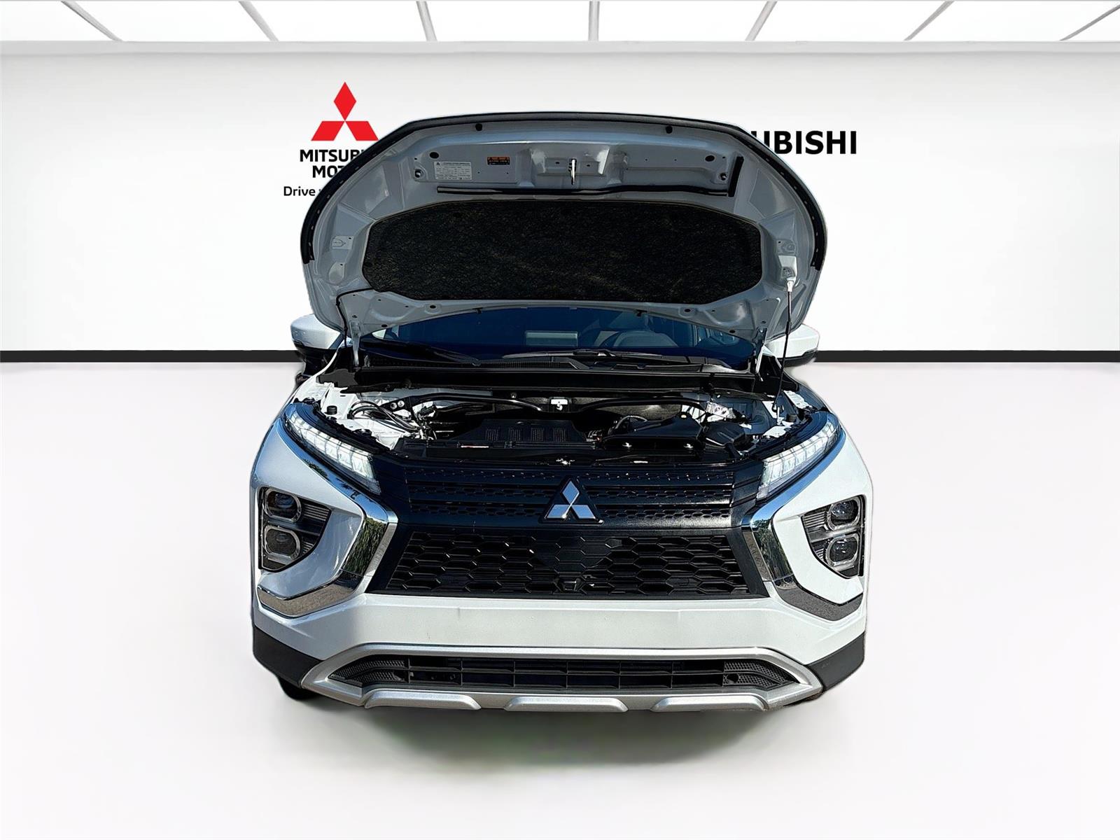 2025 Mitsubishi Eclipse Cross SE