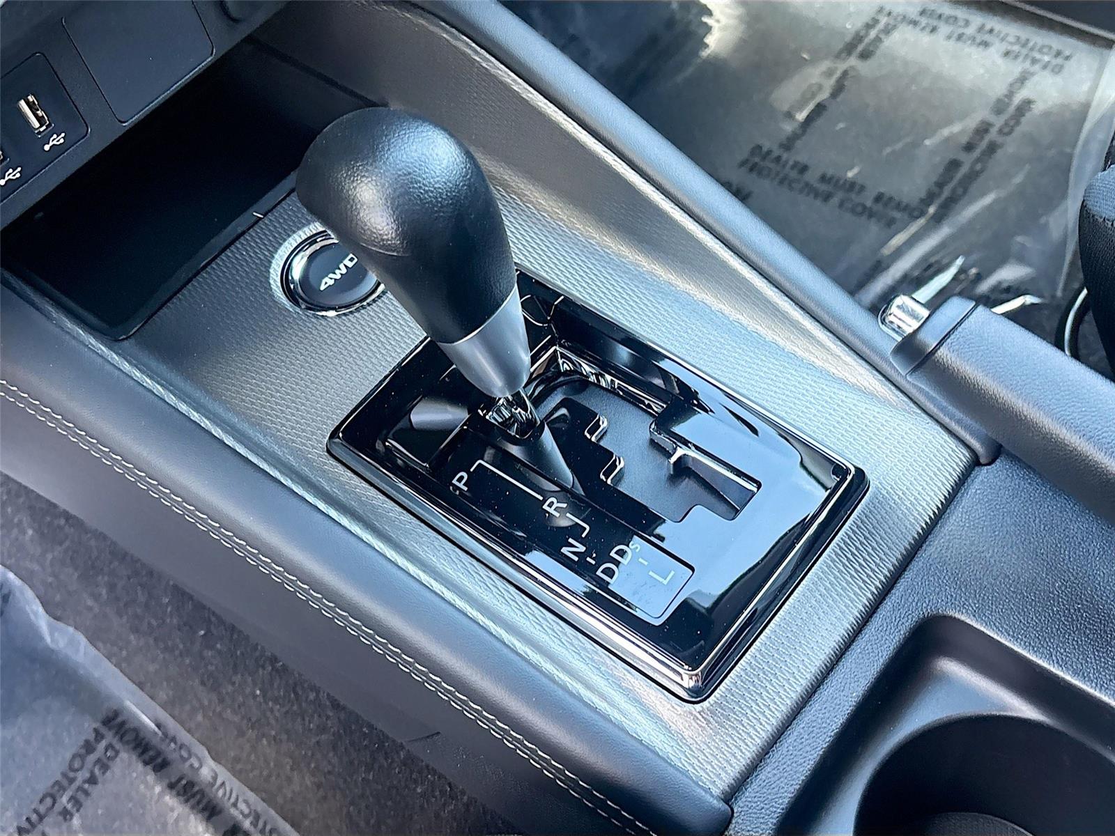 2026 Mitsubishi Outlander Sport ES
