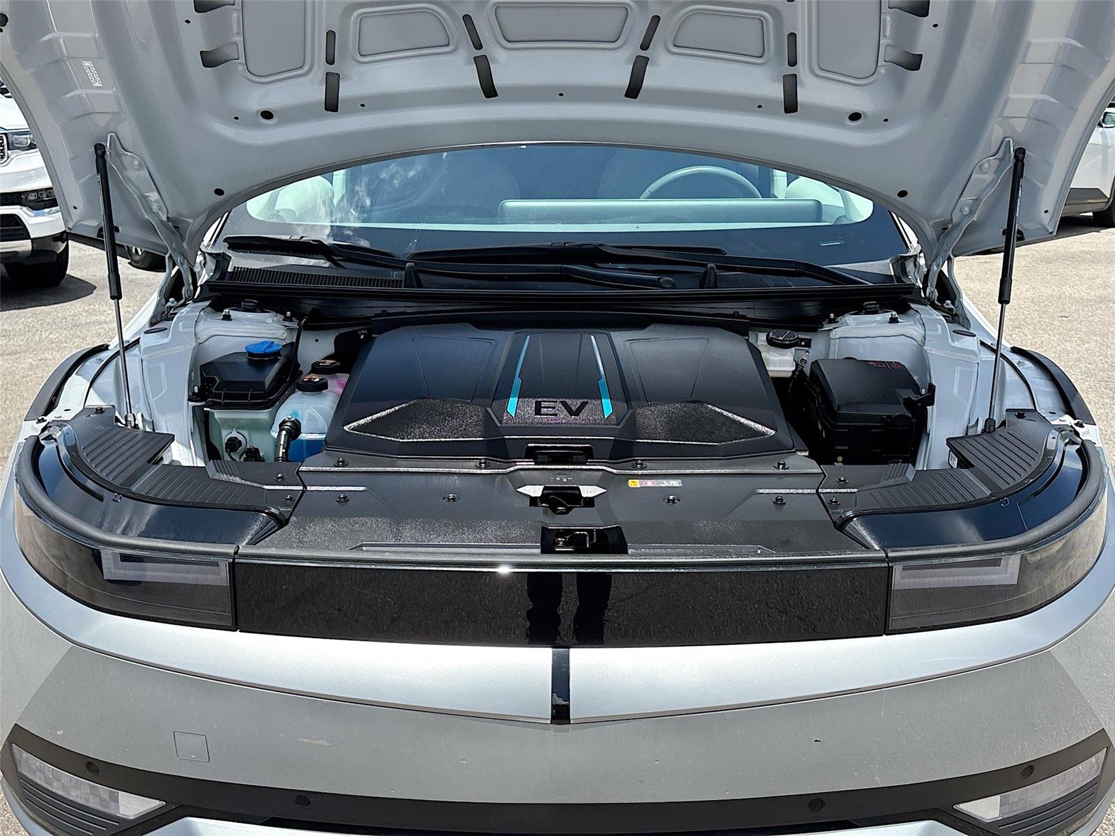 2024 Hyundai IONIQ 5 SEL