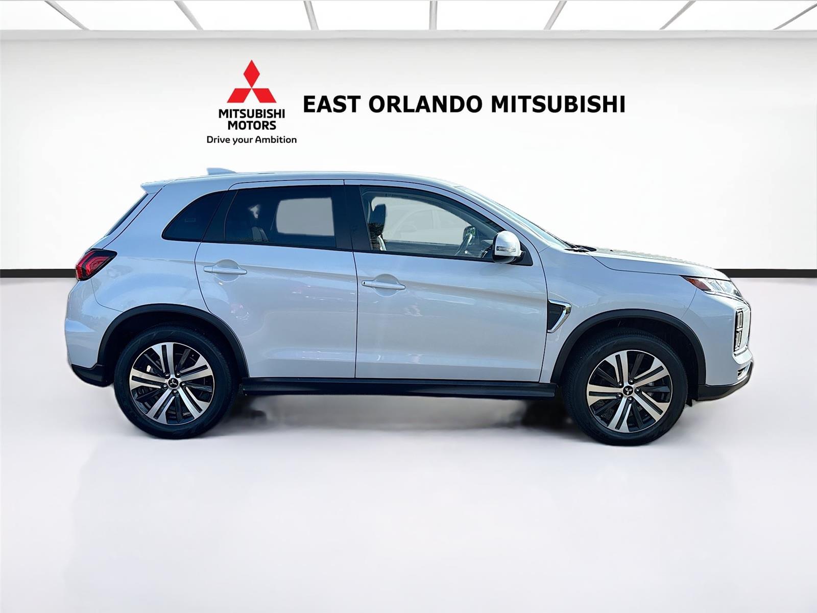 2025 Mitsubishi Outlander Sport SE