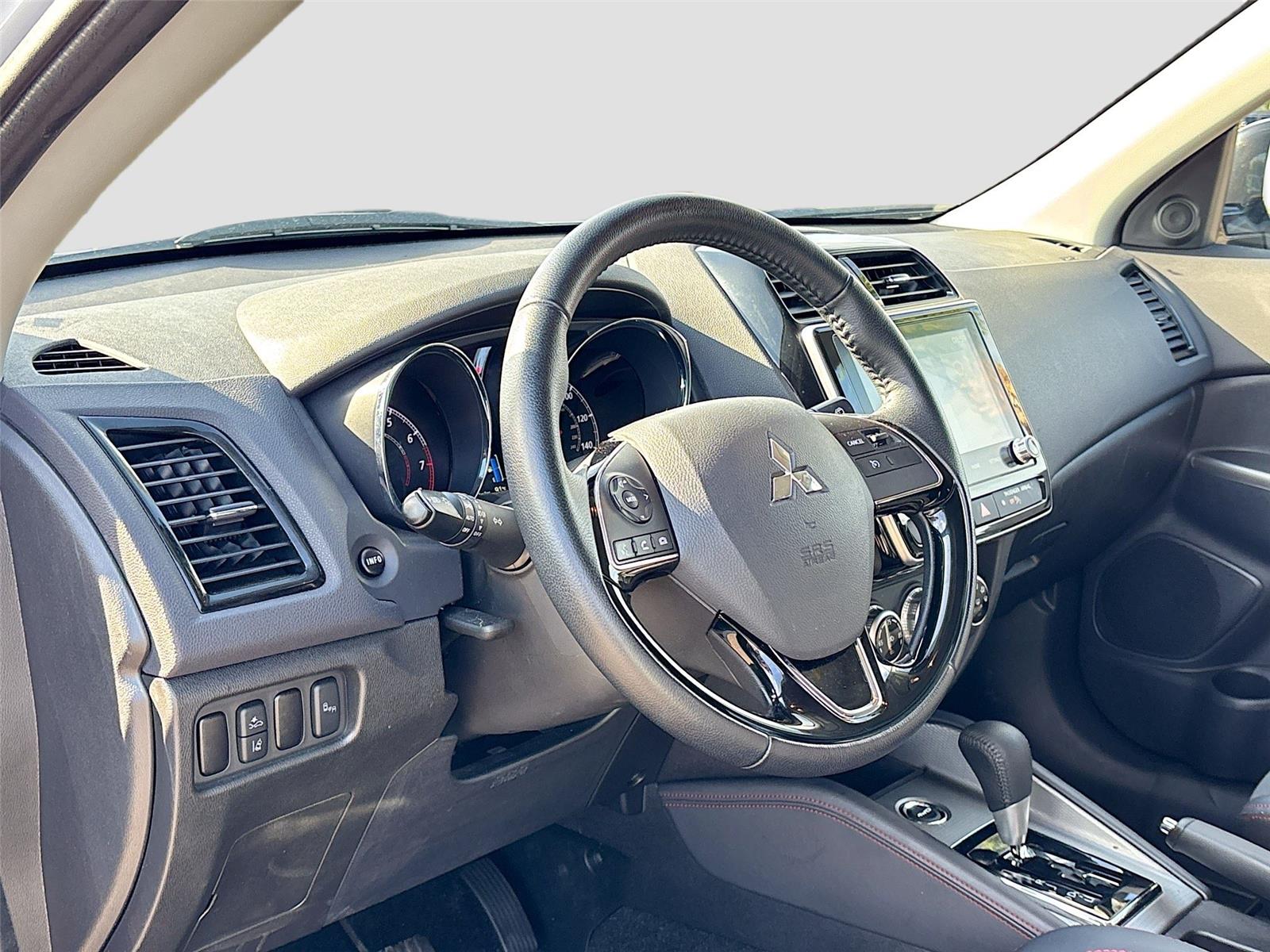 2025 Mitsubishi Outlander Sport SE