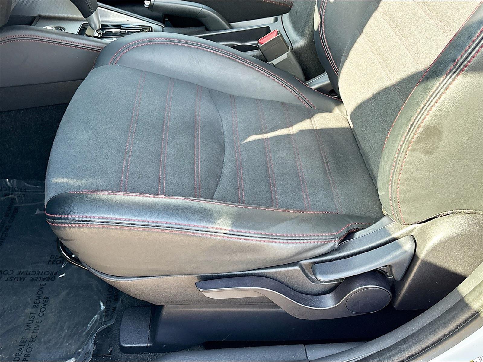 2025 Mitsubishi Outlander Sport SE