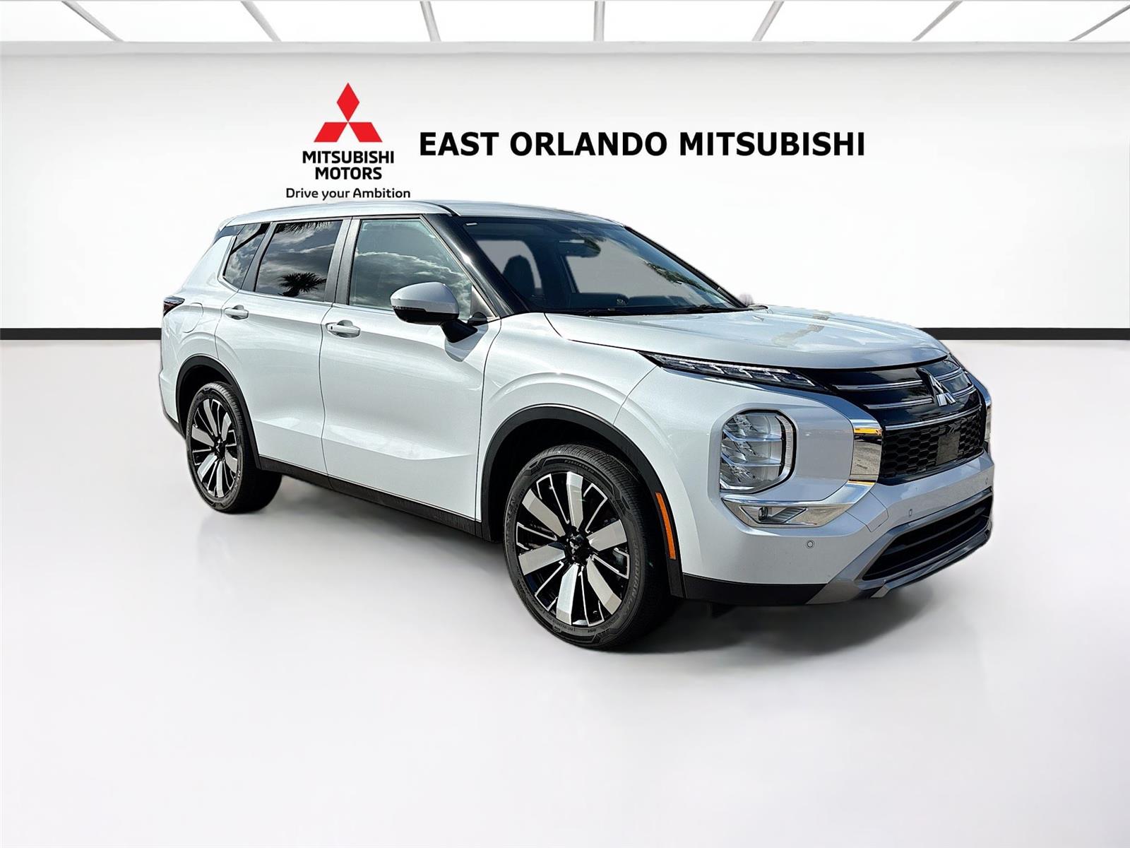 White Diamond 2025 Mitsubishi Outlander SE FWD SUV / Crossover Front-Wheel Drive Continuously Variable Transmission