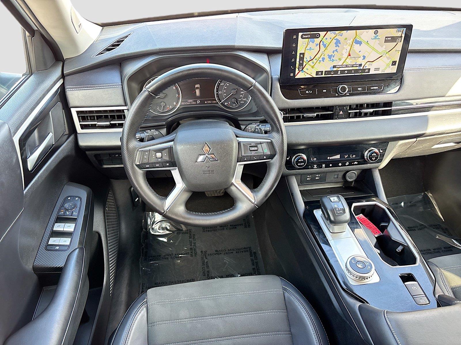 2025 Mitsubishi Outlander SE