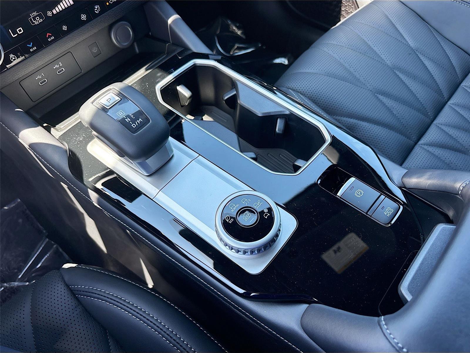 2026 Mitsubishi Outlander SEL